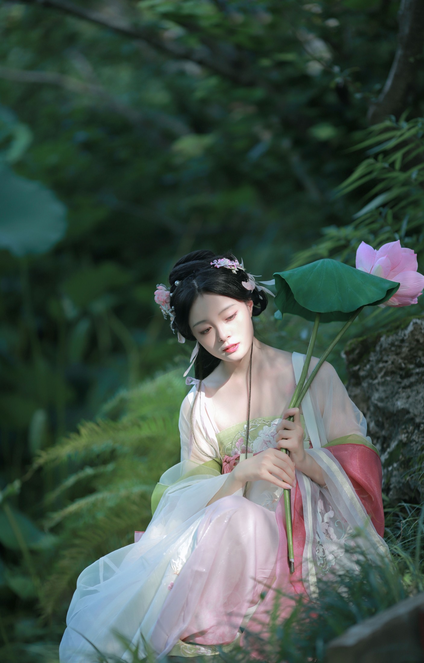 图片[3] - 岁岁如意 - 《汉服荷花写真》[22P] - 机器猫次元 - 机器猫次元