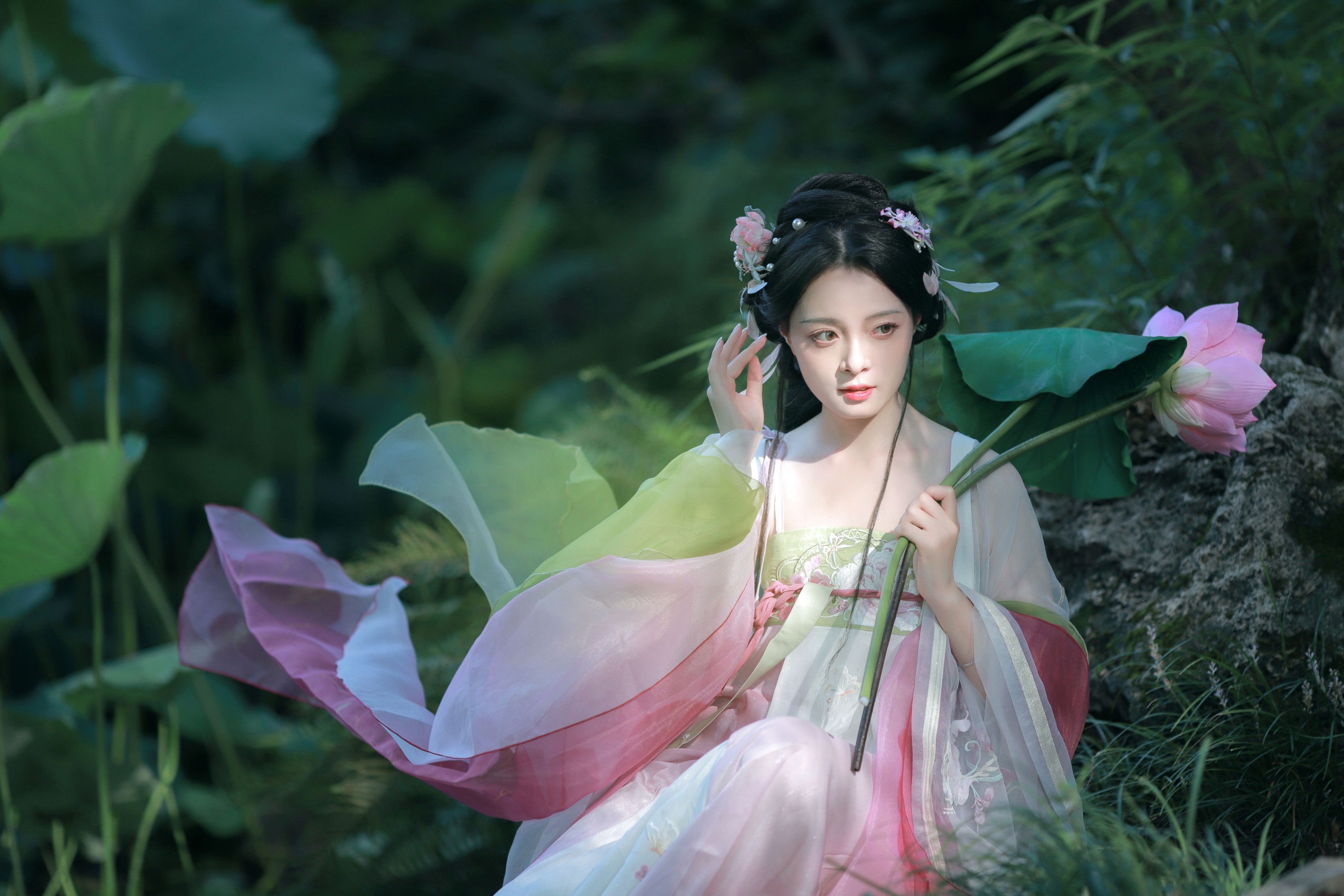 图片[4] - 岁岁如意 - 《汉服荷花写真》[22P] - 机器猫次元 - 机器猫次元