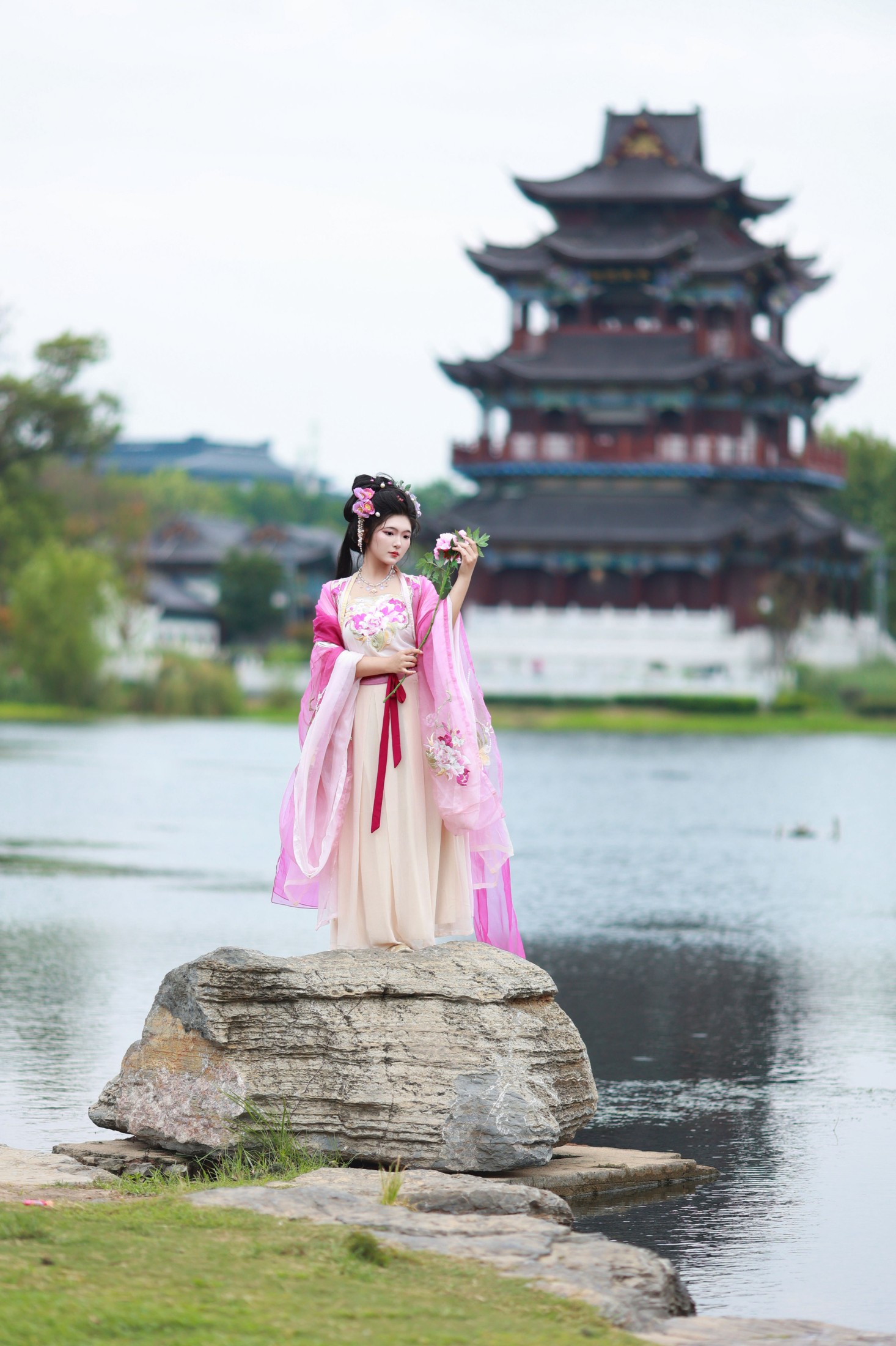 图片[8] - KaiLin酱 - 《湖畔寻花》[33P] - 机器猫次元 - 机器猫次元