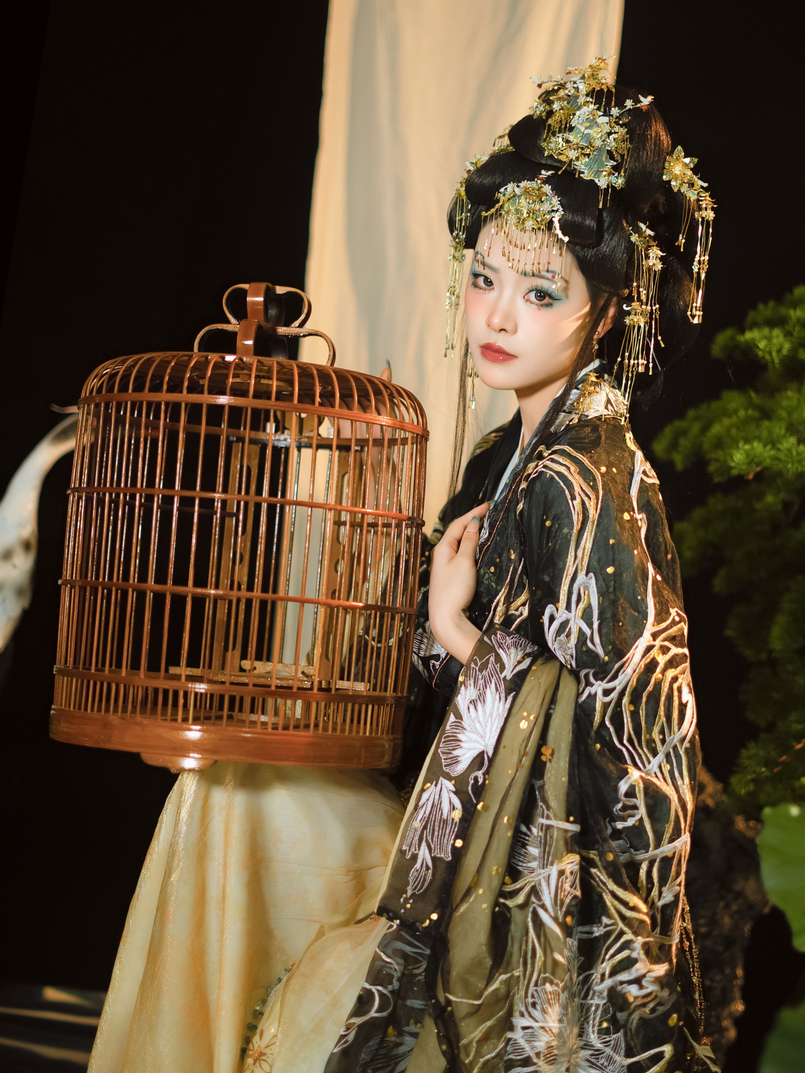 图片[8] - 小兮呀 - 《云中烟树》[22P] - 机器猫次元 - 机器猫次元