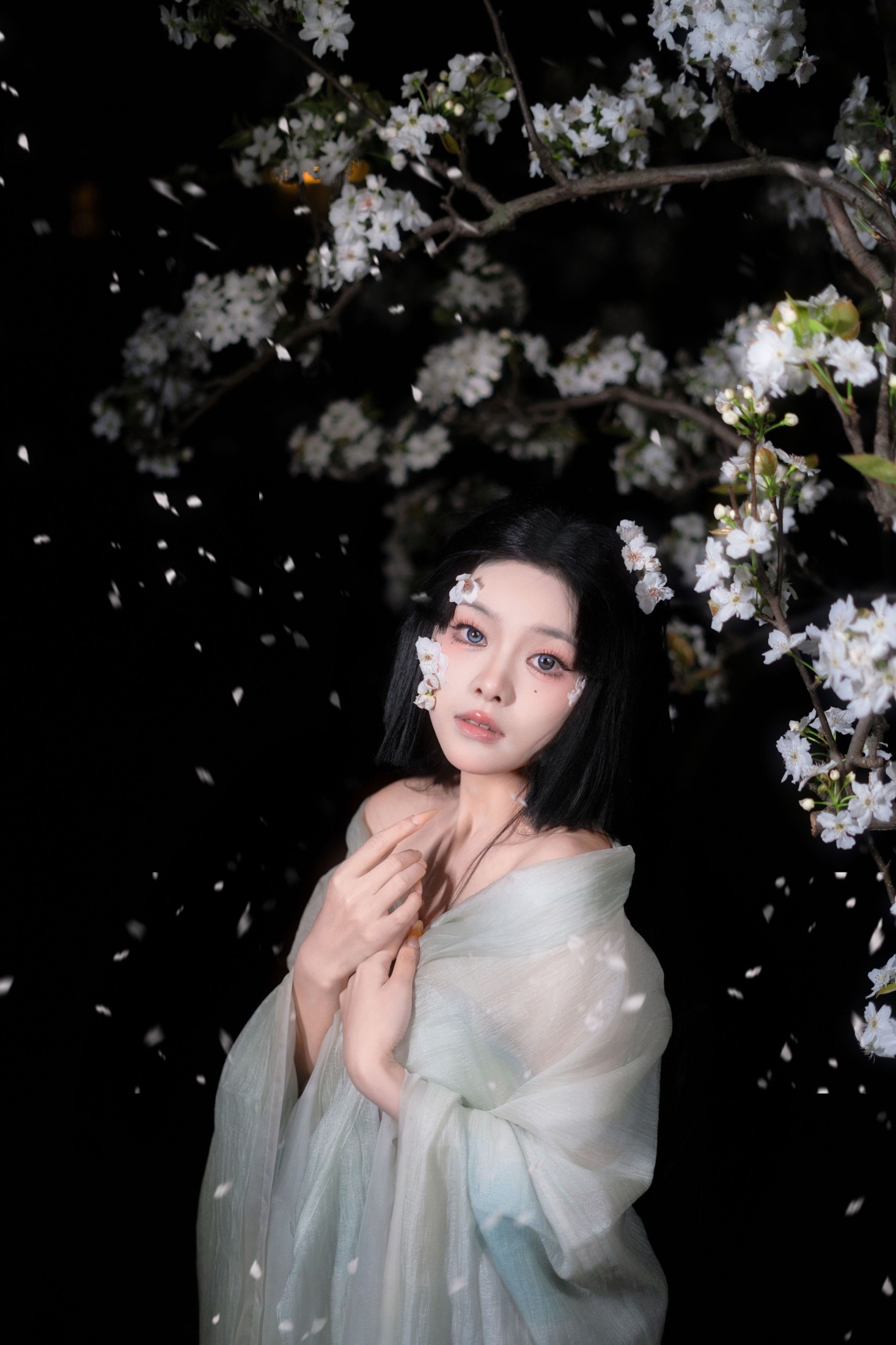 图片[3] - 小兮呀 - 《杏花微雨》[26P] - 机器猫次元 - 机器猫次元