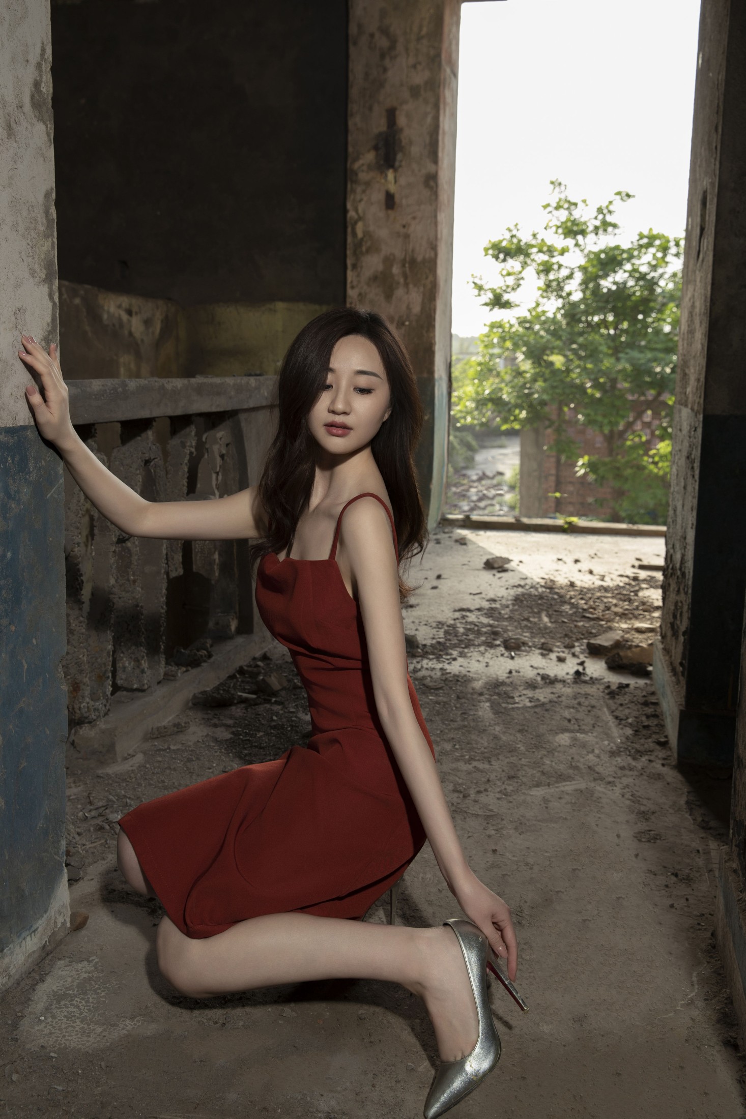图片[5] - 小鱼儿 - 《RED WALLS》[33P] - 机器猫次元 - 机器猫次元