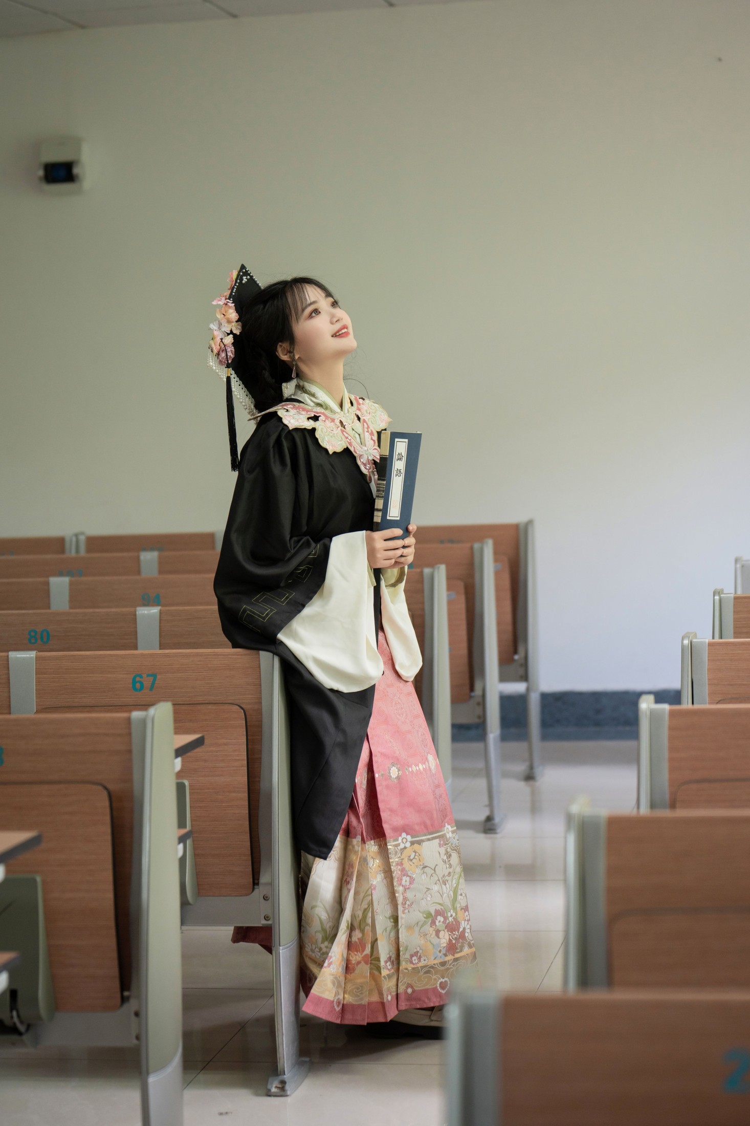 图片[6] - 小欧O - 《更适合中国人的学士服》[26P] - 机器猫次元 - 机器猫次元