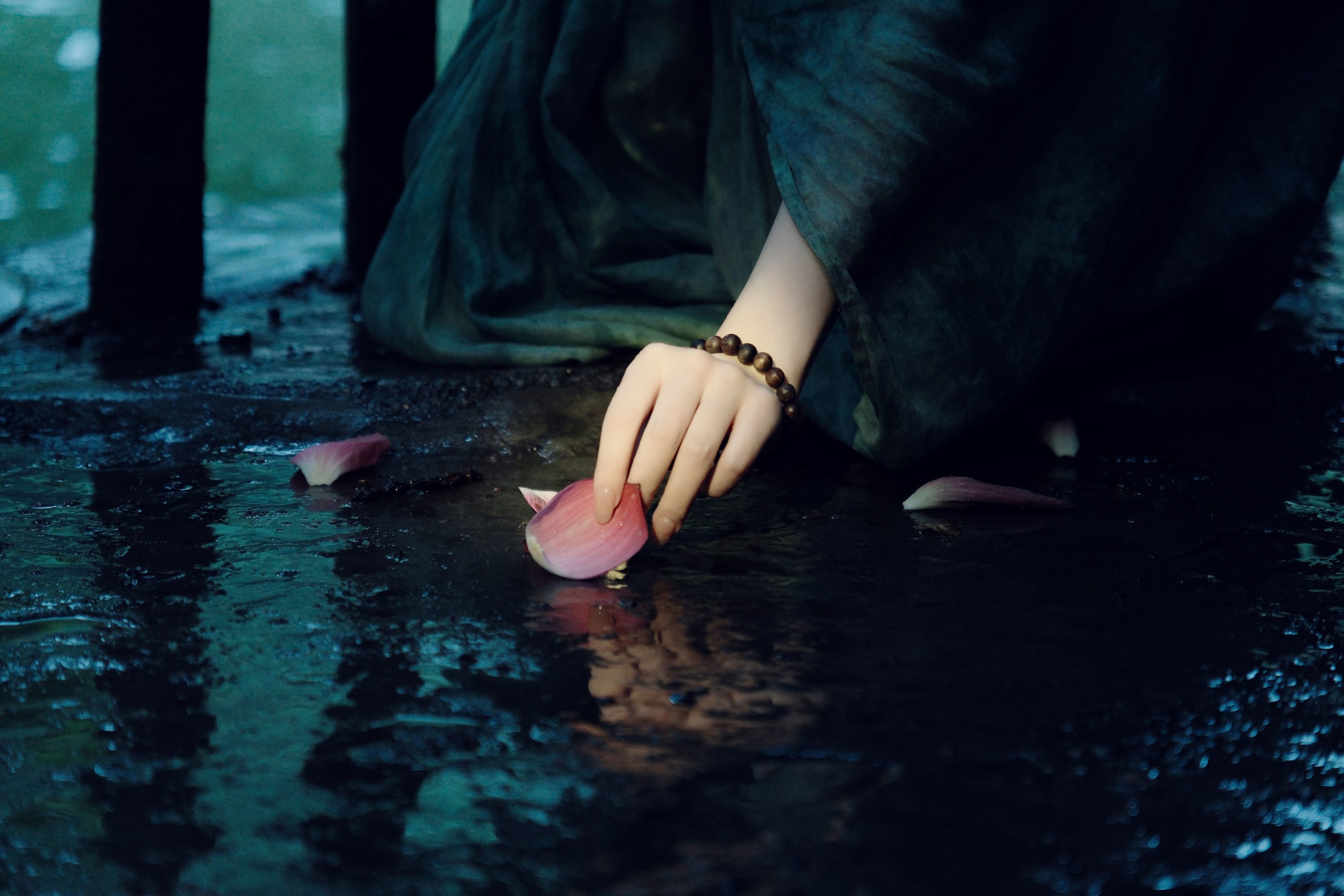 图片[6] - 文鱼 - 《雨中荷》[21P] - 机器猫次元 - 机器猫次元