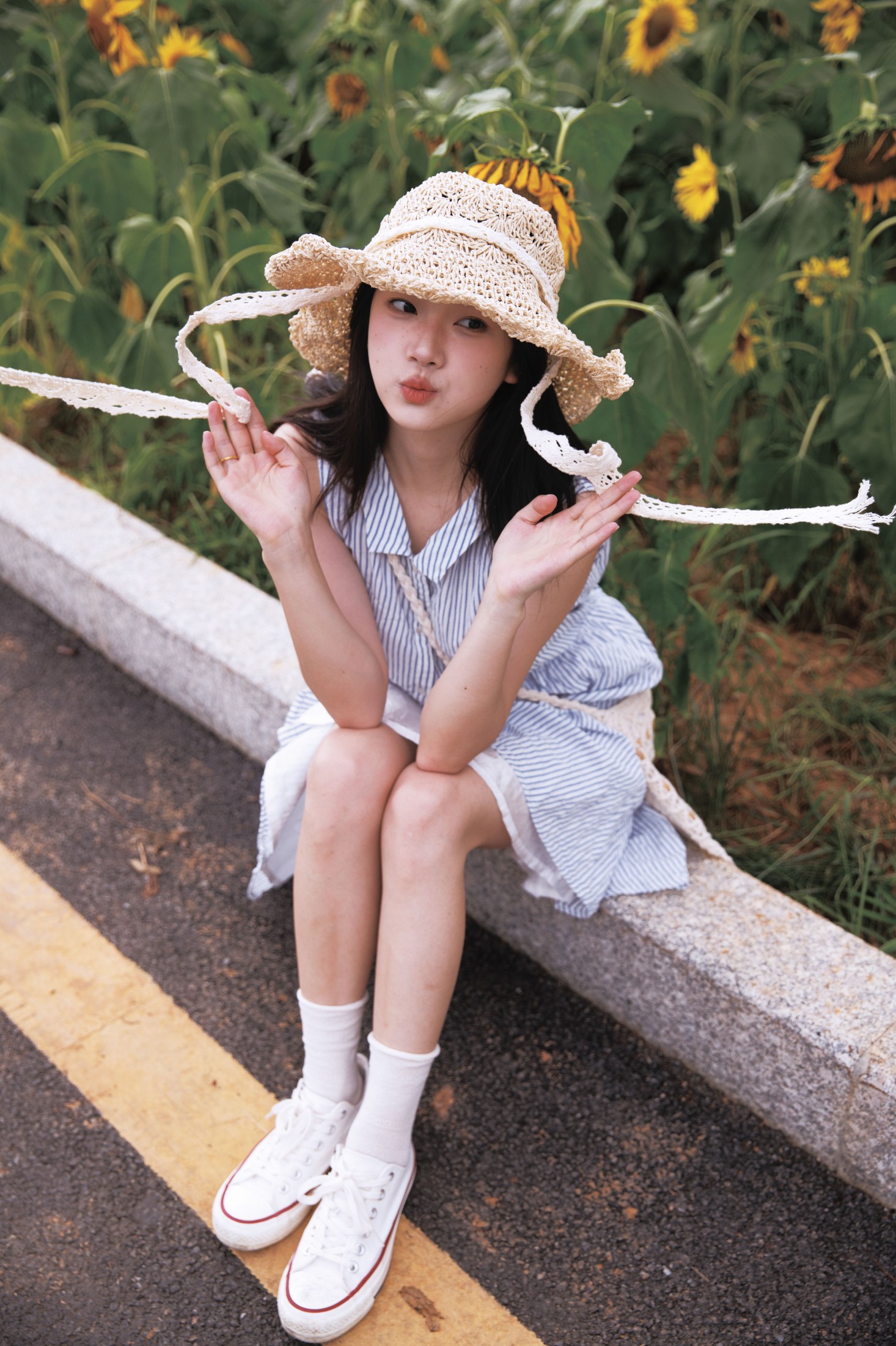 图片[3] - To小北 - 《向日葵》[26P] - 机器猫次元 - 机器猫次元