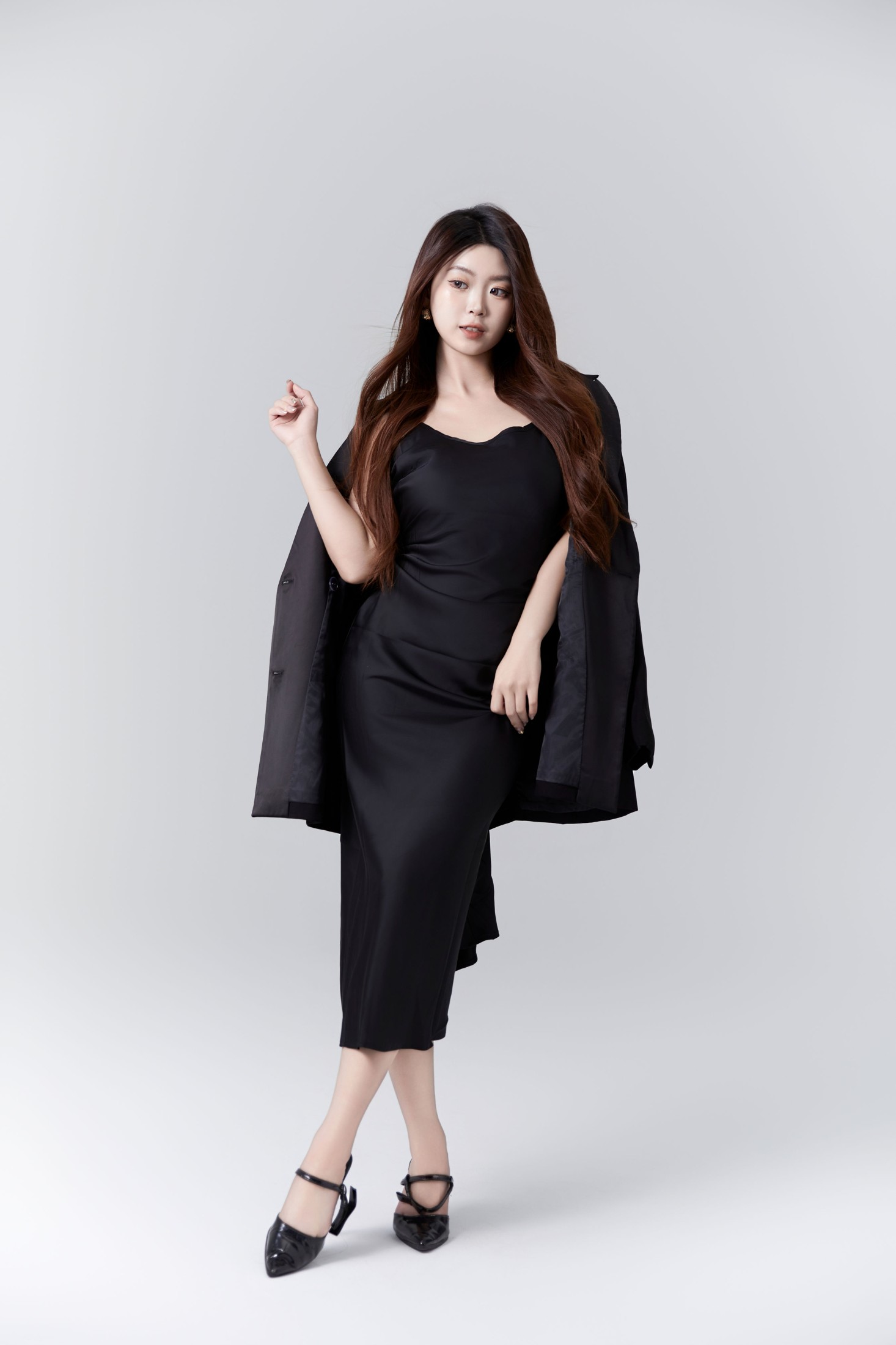 图片[5] - CARLEE是77呀 - 《黑色西装写真》[22P] - 机器猫次元 - 机器猫次元