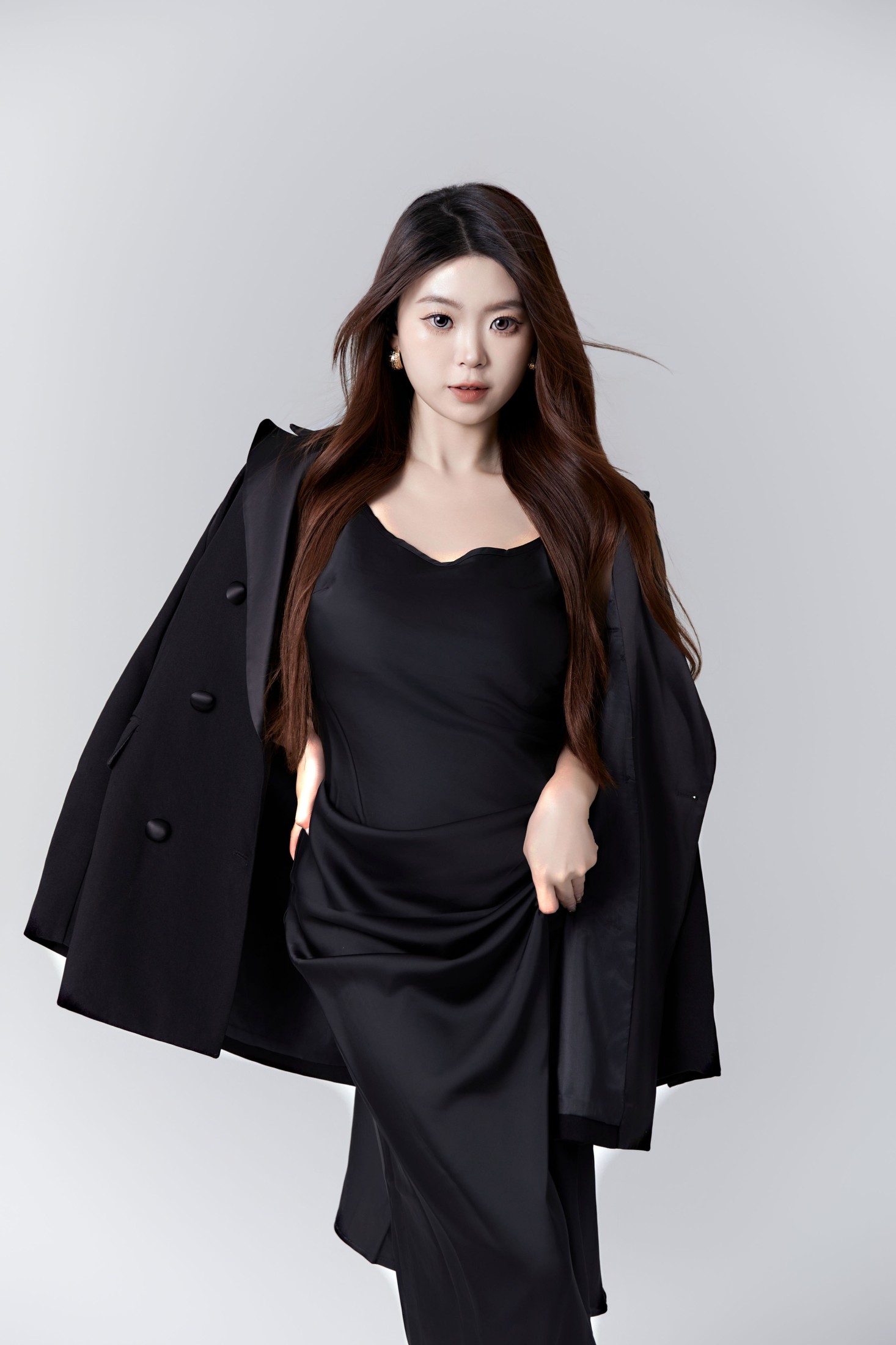 图片[8] - CARLEE是77呀 - 《黑色西装写真》[22P] - 机器猫次元 - 机器猫次元