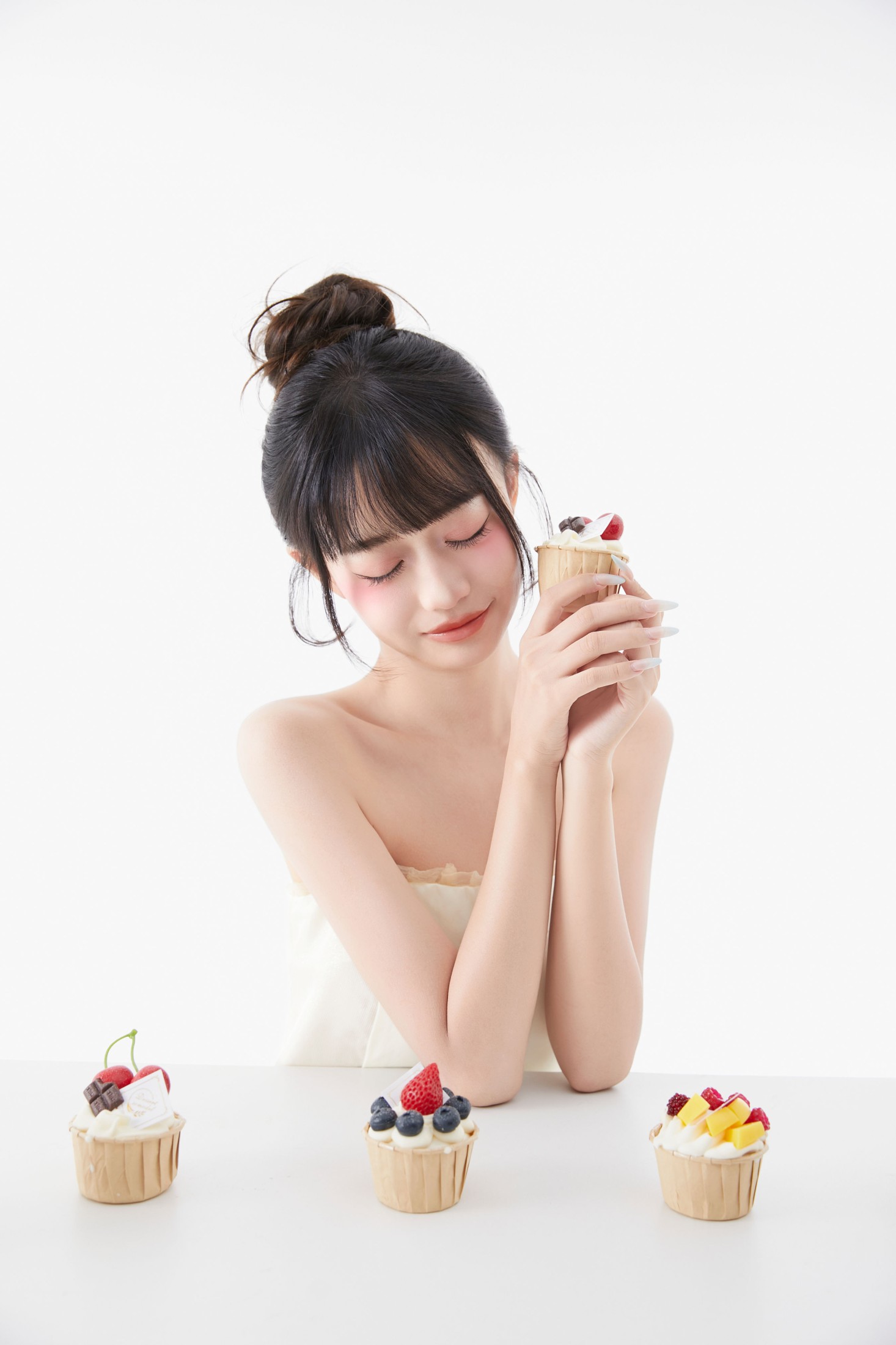 图片[4] - 菠萝包 - 《白色蛋糕肖像》[22P] - 机器猫次元 - 机器猫次元