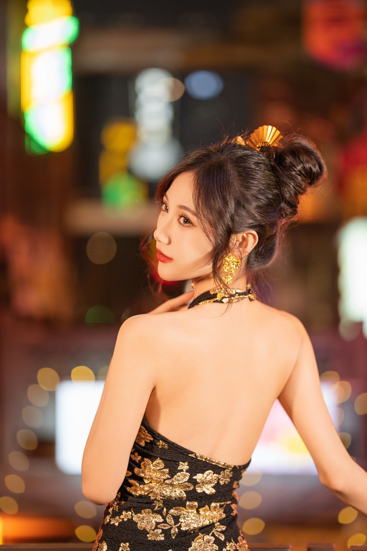 图片[6] - o1ne万 - 《夜色旗袍，璀璨华章》[25P] - 机器猫次元 - 机器猫次元