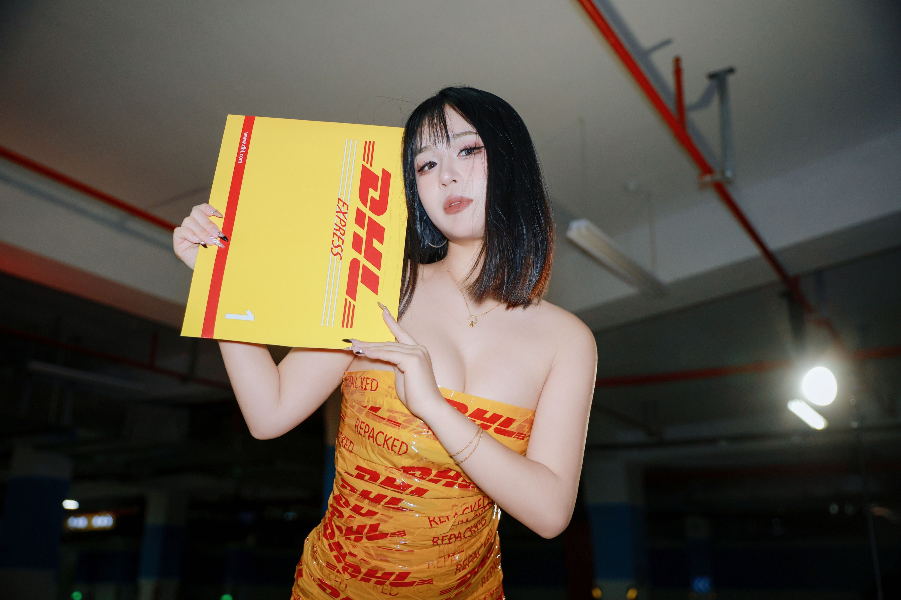 图片[7] - 王哪跑¹¹⁰⁶ - 《胶带风写真》[27P] - 机器猫次元 - 机器猫次元