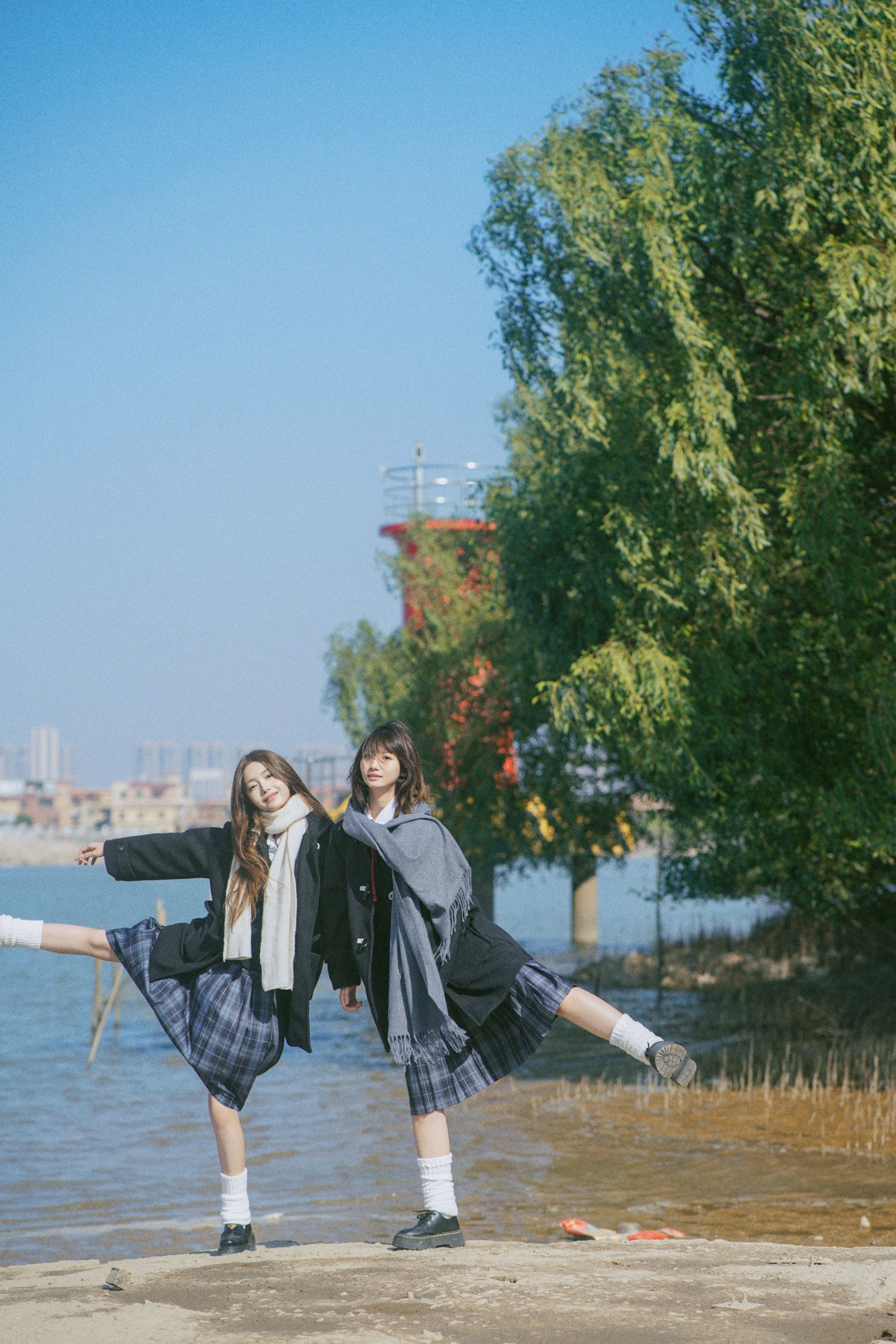 图片[5] - 橘子 泡泡小咩 - 《江风轻拂，双生少女的清甜时光》[30P] - 机器猫次元 - 机器猫次元