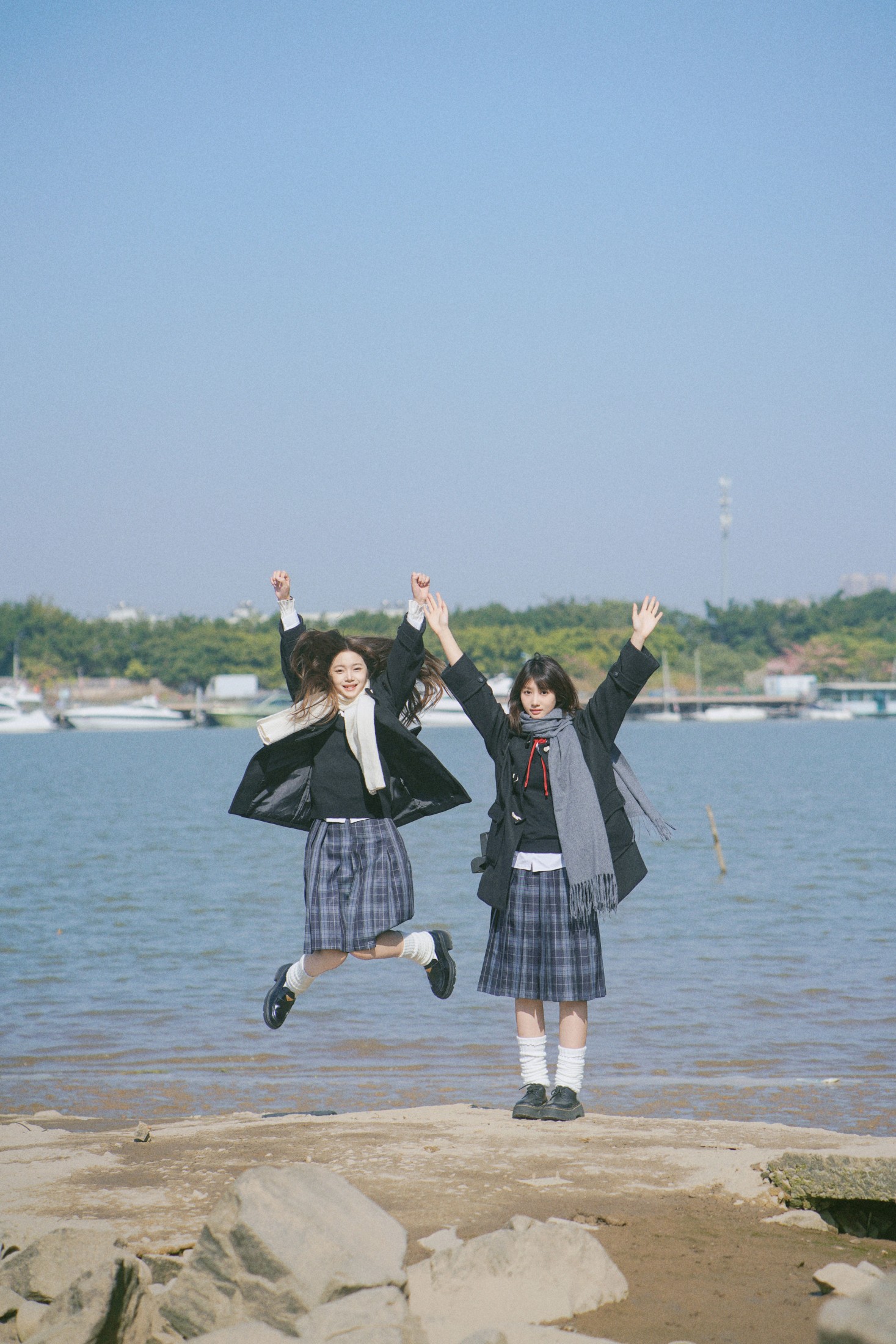 图片[3] - 橘子 泡泡小咩 - 《江风轻拂，双生少女的清甜时光》[30P] - 机器猫次元 - 机器猫次元