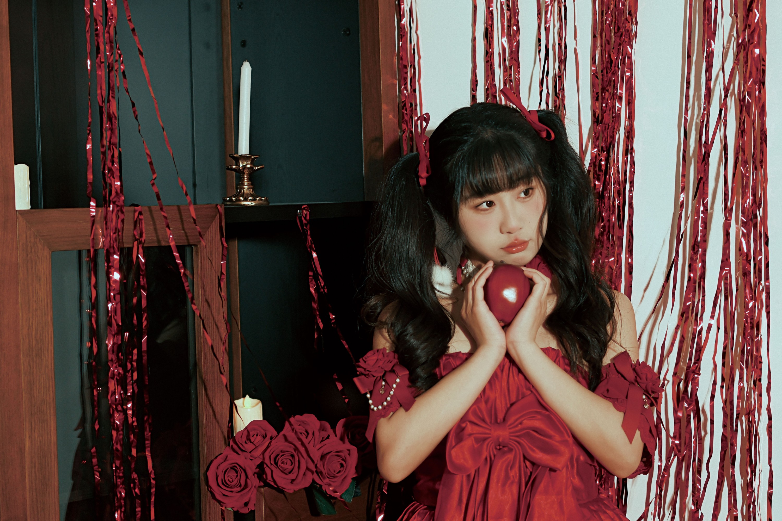 图片[1] - 梅子梅子 - 《红裙女孩》[13P] - 机器猫次元 - 机器猫次元