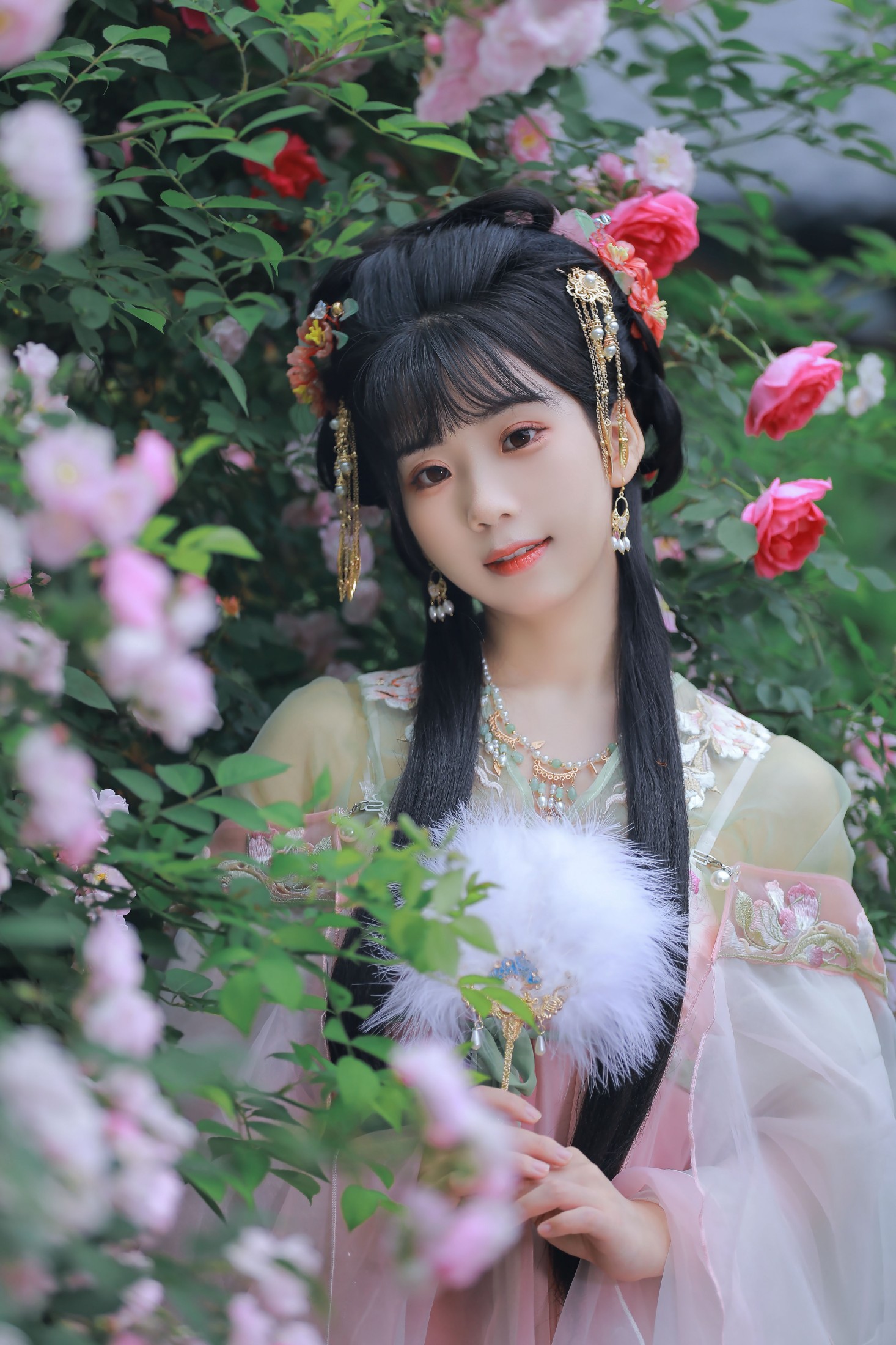图片[1] - 周周Ay - 《花丛少女》[21P] - 机器猫次元 - 机器猫次元