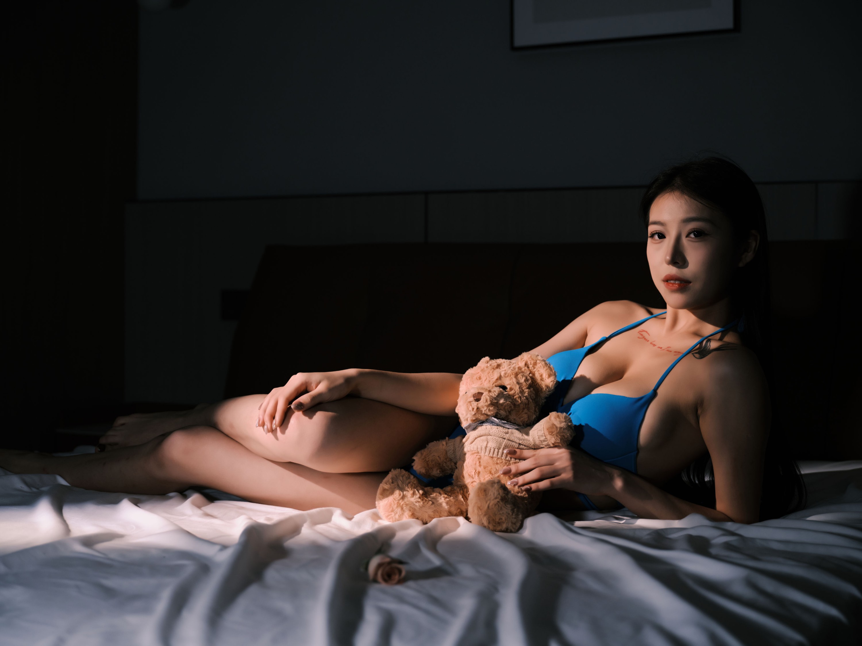 图片[3] - 彤彤 - 《在床上扔东西》[17P] - 机器猫次元 - 机器猫次元