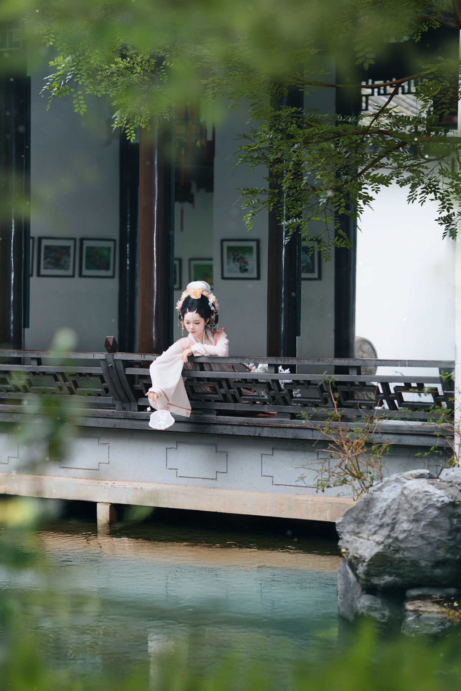 图片[3] - 焦糖马奇朵 - 《珠光点染三白妆，墨云深处见芳华》[15P] - 机器猫次元 - 机器猫次元