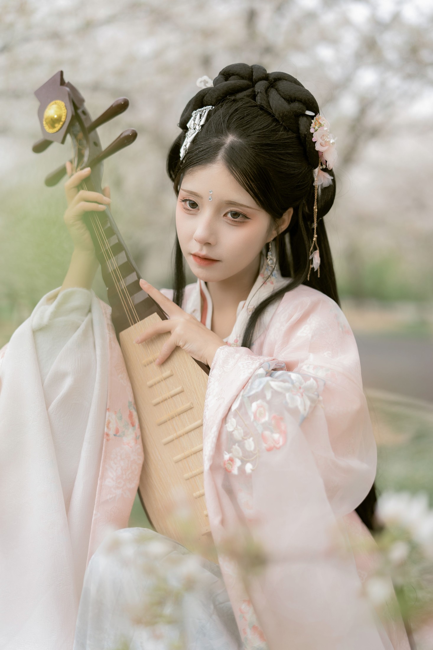 图片[1] - 顾言一 - 《樱花林 琵琶情》[32P] - 机器猫次元 - 机器猫次元