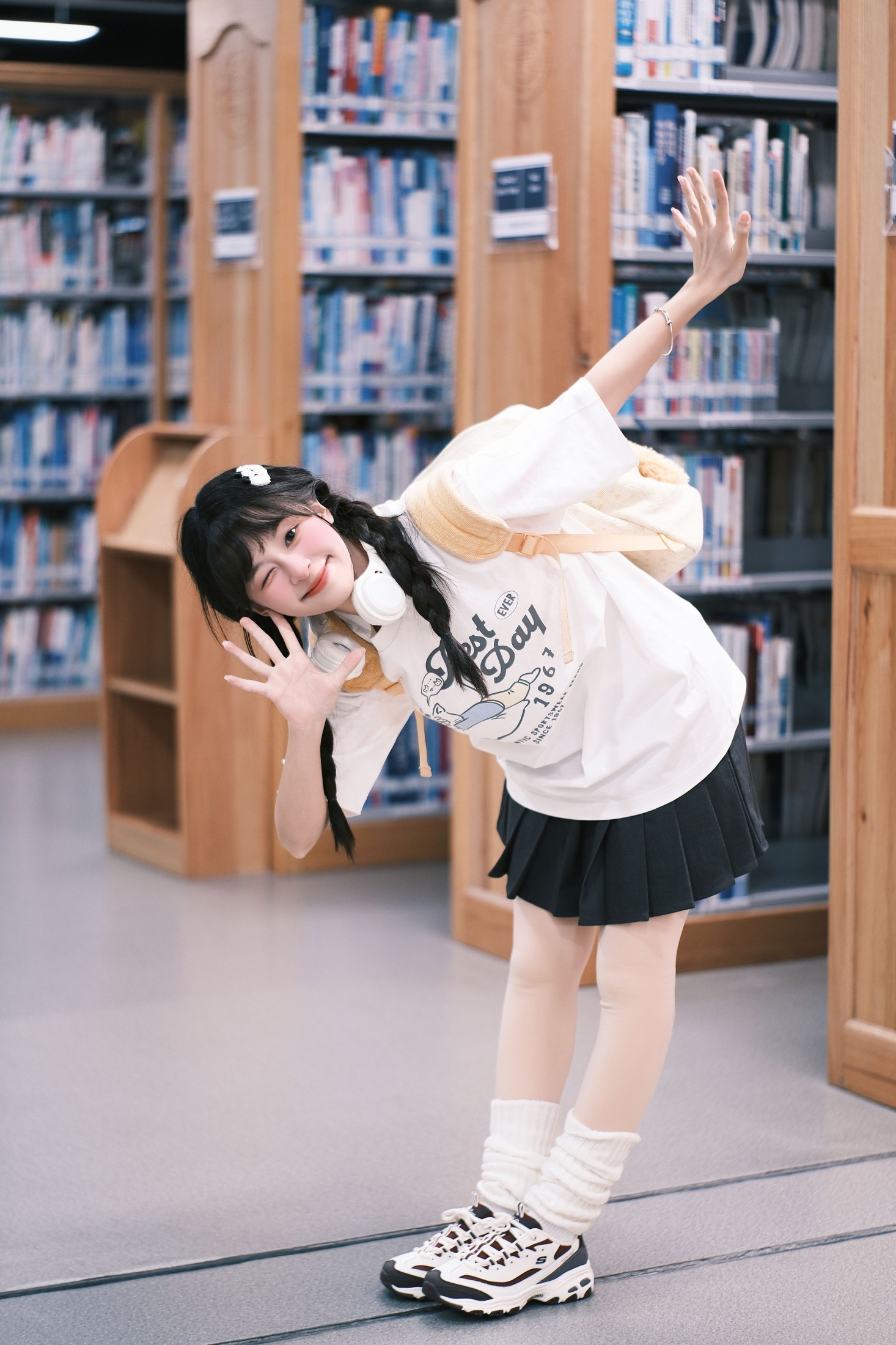 图片[5] - 夏芋小年 - 《图书馆女孩》[27P] - 机器猫次元 - 机器猫次元