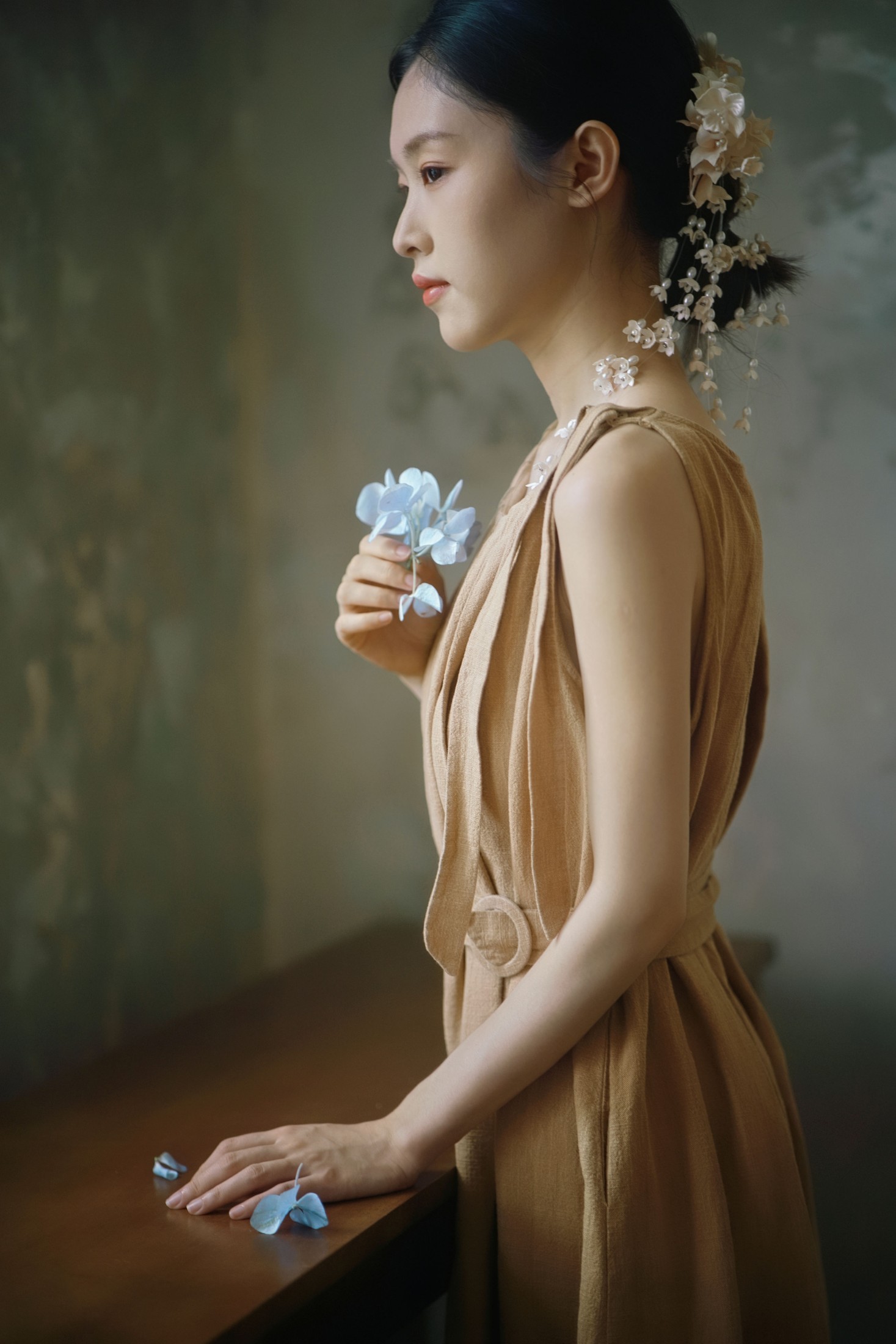 图片[1] - 一只柚子 - 《时光诗画：花影少女时光》[47P] - 机器猫次元 - 机器猫次元