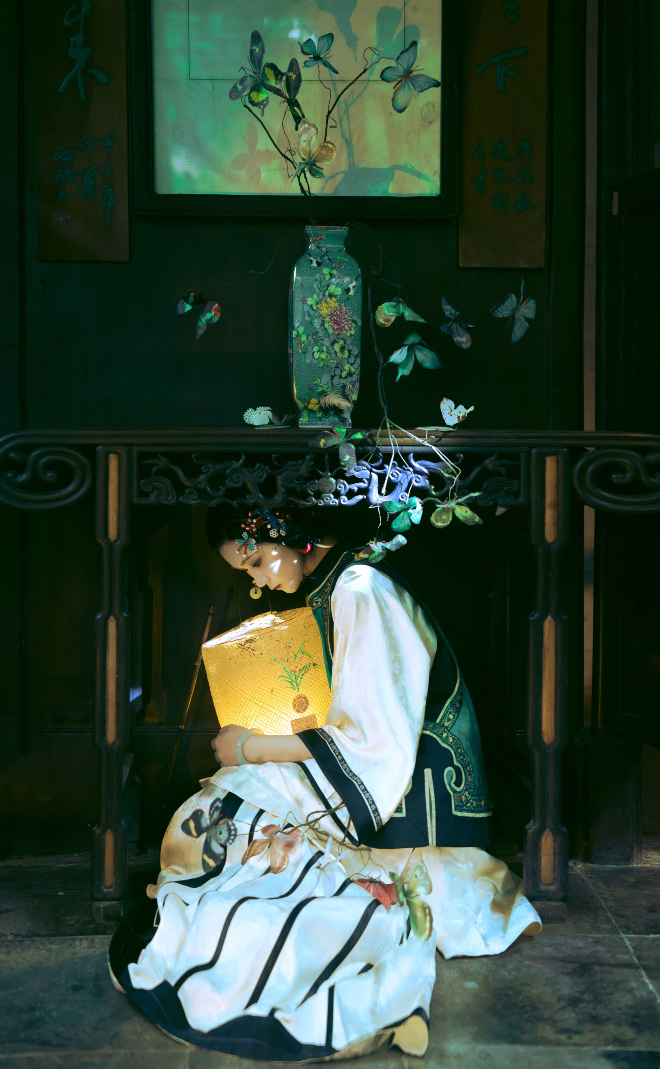 图片[1] - 越月 - 《阁楼蝴蝶》[26P] - 机器猫次元 - 机器猫次元