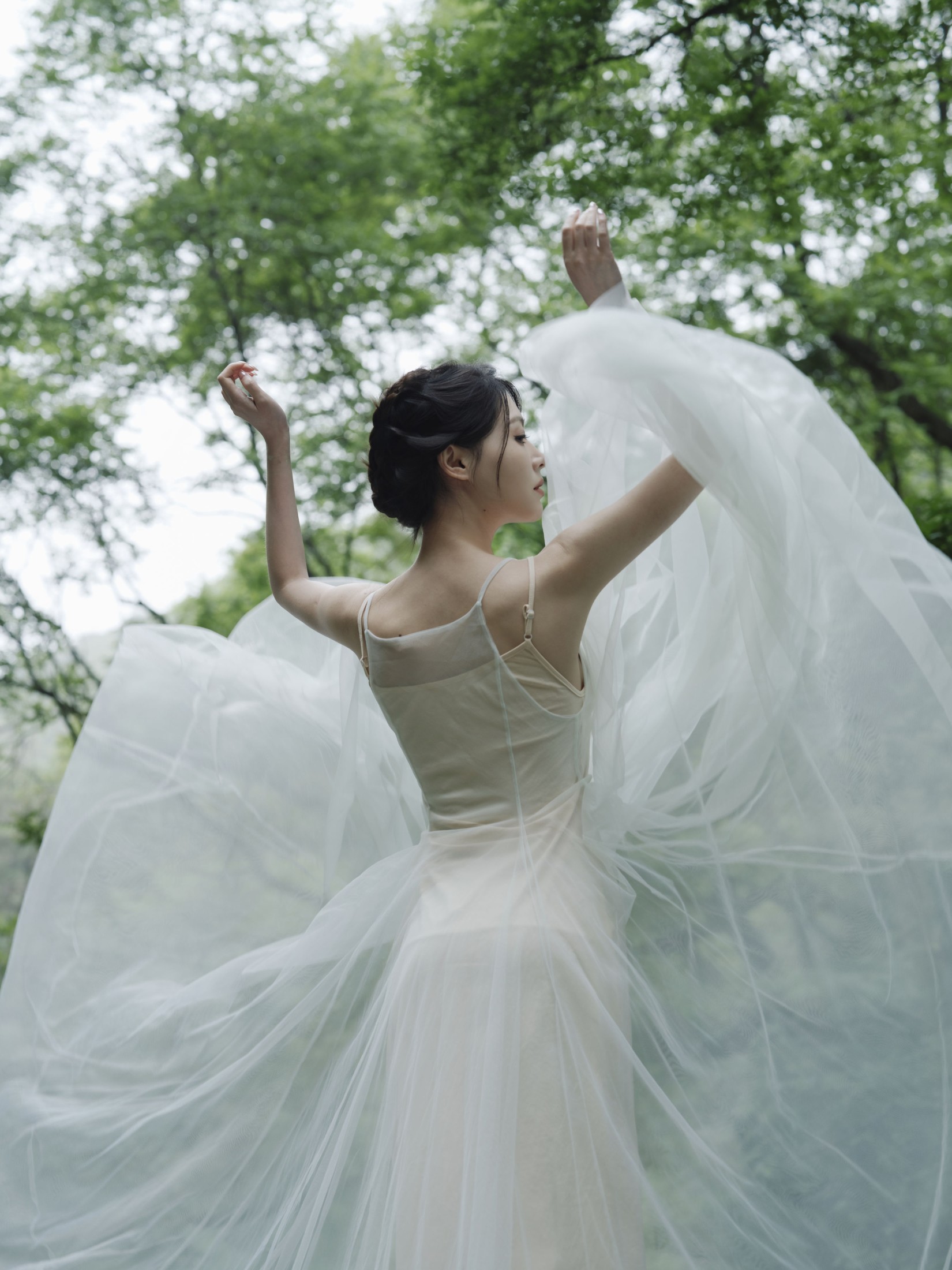 图片[1] - 万元里美 - 《破茧》[13P] - 机器猫次元 - 机器猫次元