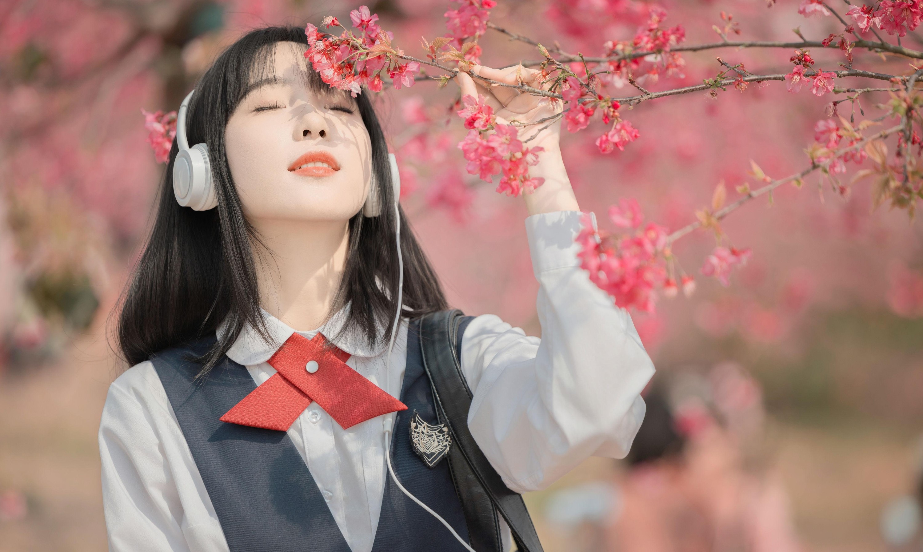 图片[2] - 简小橙 - 《樱花树下》[27P] - 机器猫次元 - 机器猫次元