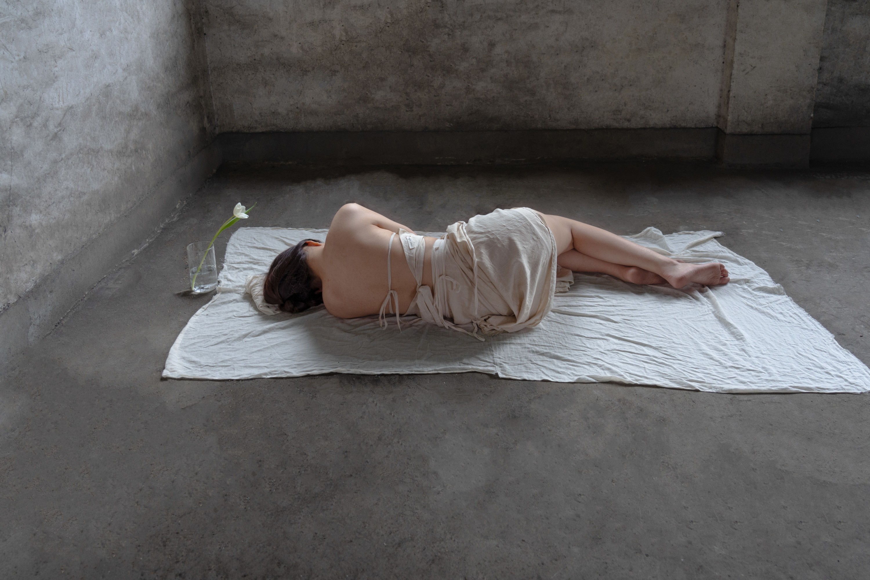 图片[5] - 雨琦 - 《我扎根于地，但枝叶随风》[16P] - 机器猫次元 - 机器猫次元