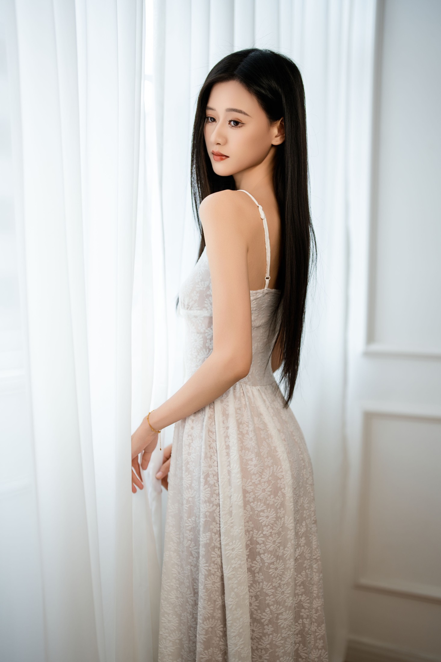 图片[1] - 晓晓 - 《白色纱裙》[44P] - 机器猫次元 - 机器猫次元