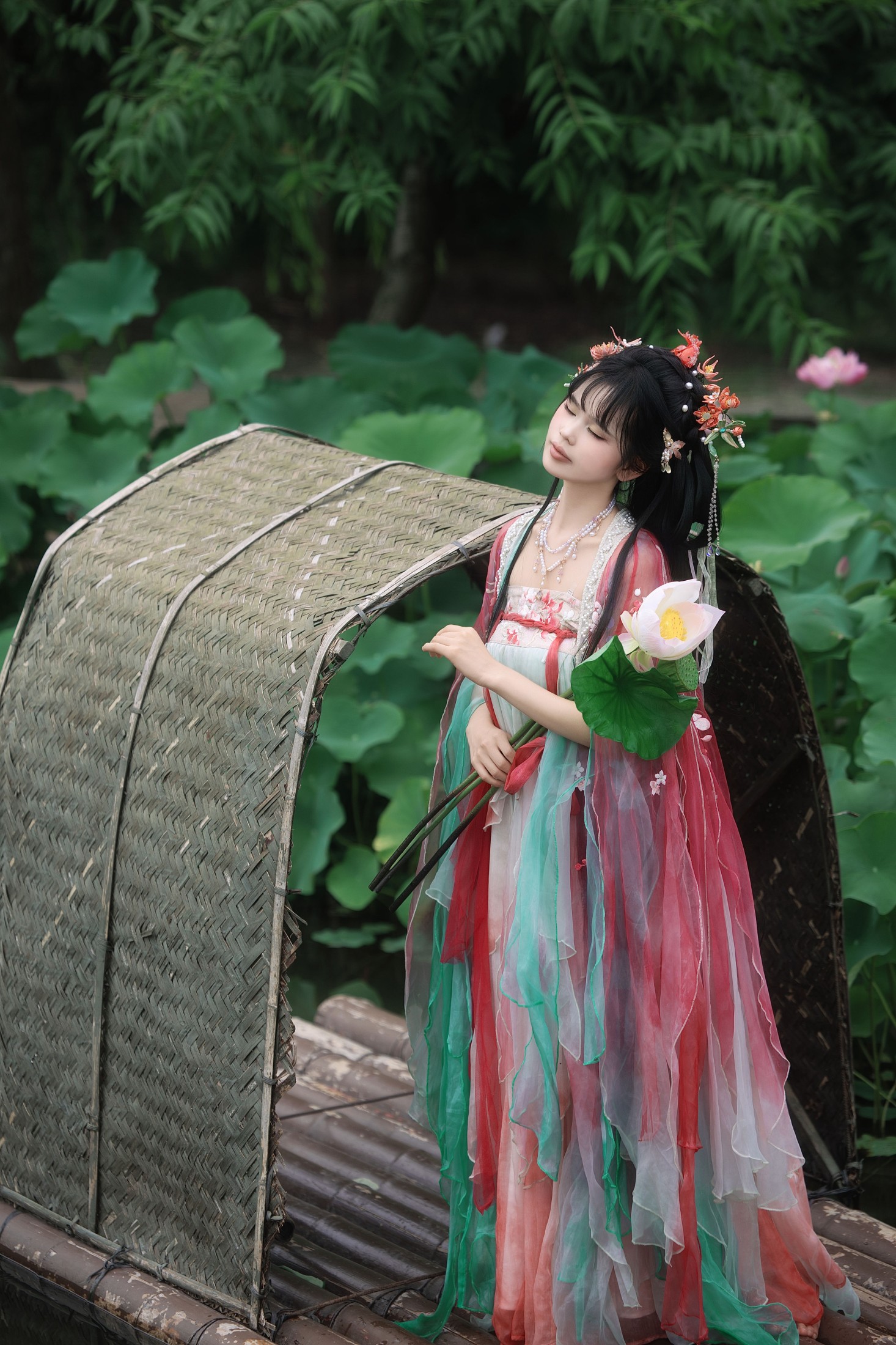 图片[8] - 婳婳 - 《夏日荷花》[17P] - 机器猫次元 - 机器猫次元