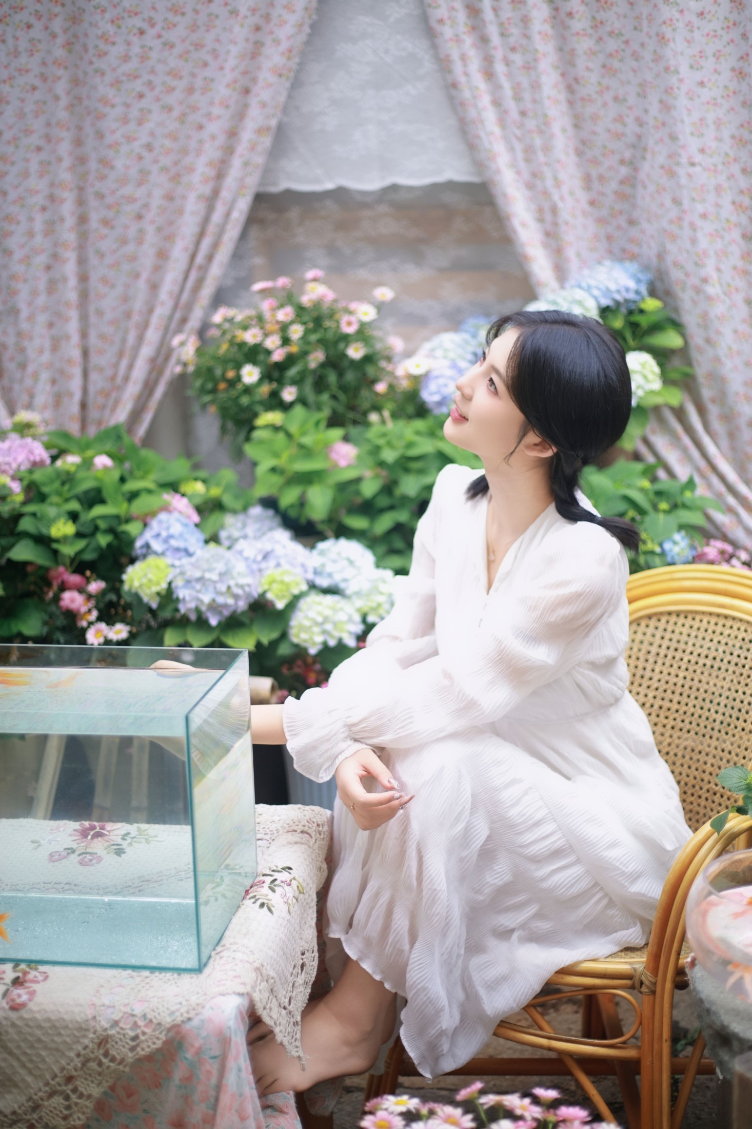 图片[1] - 静子子 - 《院子里的金鱼》[13P] - 机器猫次元 - 机器猫次元
