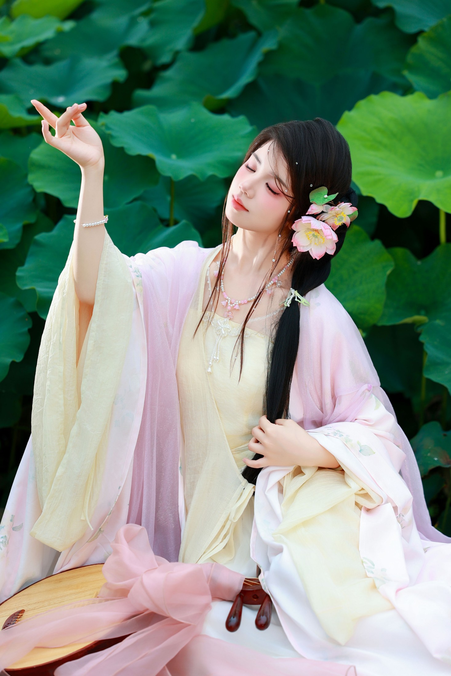 图片[1] - 小杜同学 - 《蕊花中》[56P] - 机器猫次元 - 机器猫次元