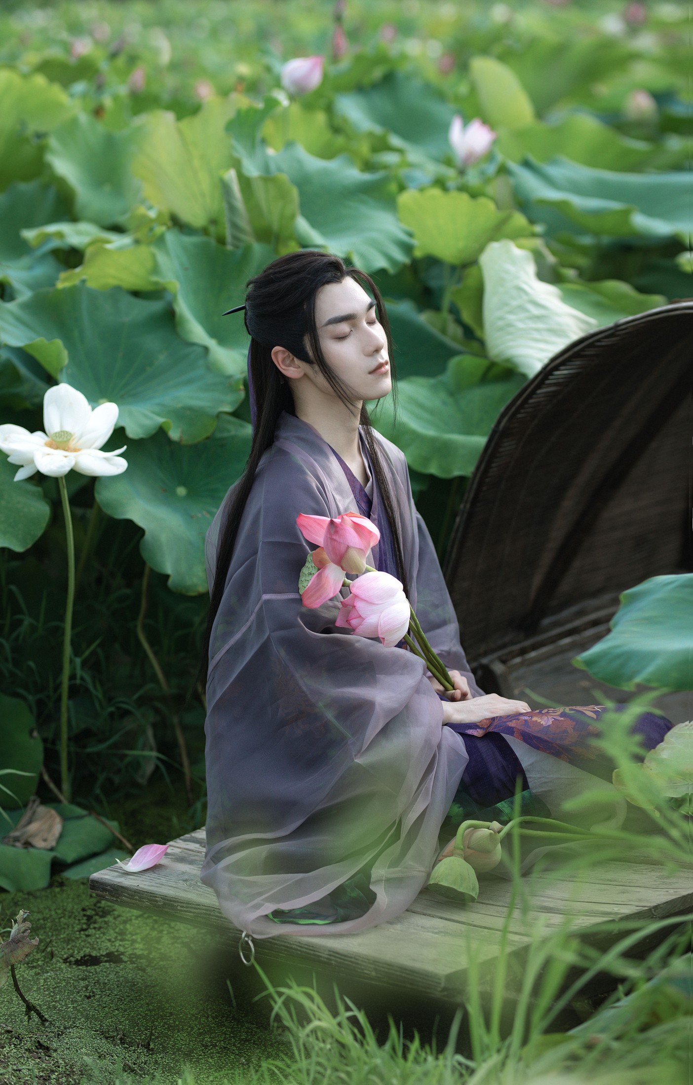 图片[1] - 奈何Ne - 《满身明月看荷花》[13P] - 机器猫次元 - 机器猫次元