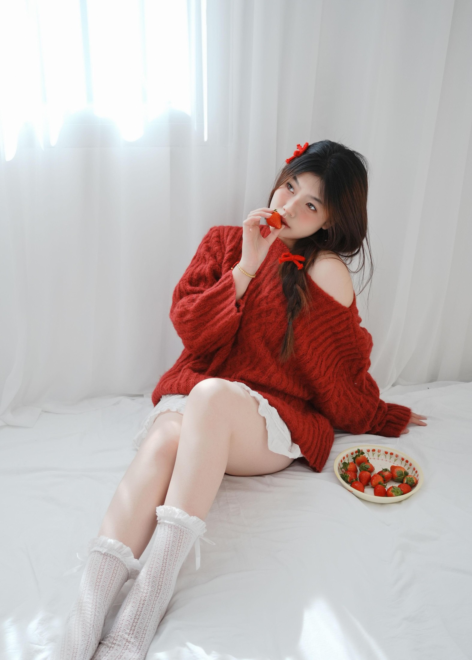 图片[2] - 静静已 - 《草莓 小白裙室内》[16P] - 机器猫次元 - 机器猫次元