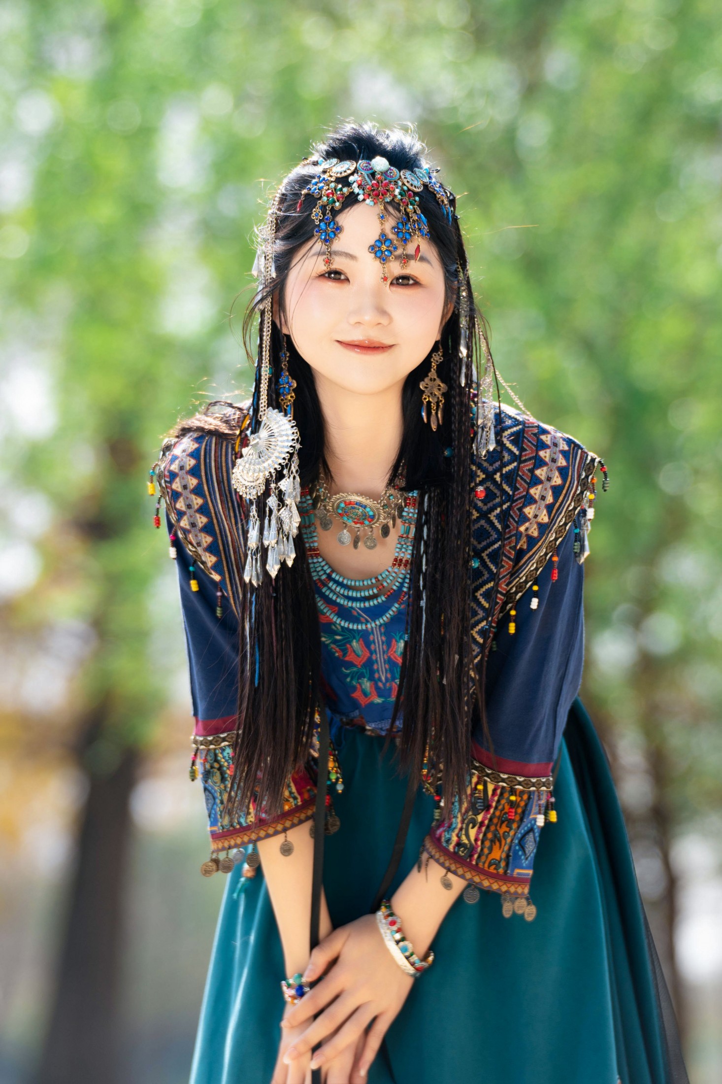 图片[4] - 晓蓝 - 《苗疆少女 森林中发光》[24P] - 机器猫次元 - 机器猫次元