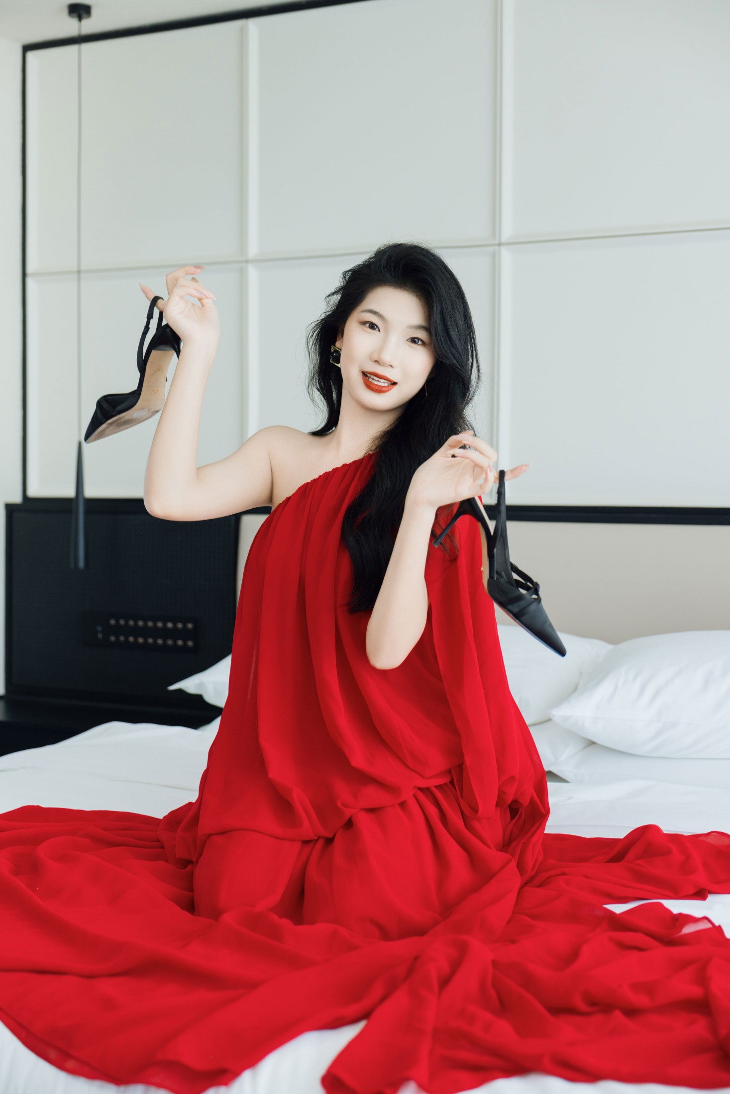 图片[4] - 一杯杨枝 - 《光影与绸缎的共舞》[26P] - 机器猫次元 - 机器猫次元