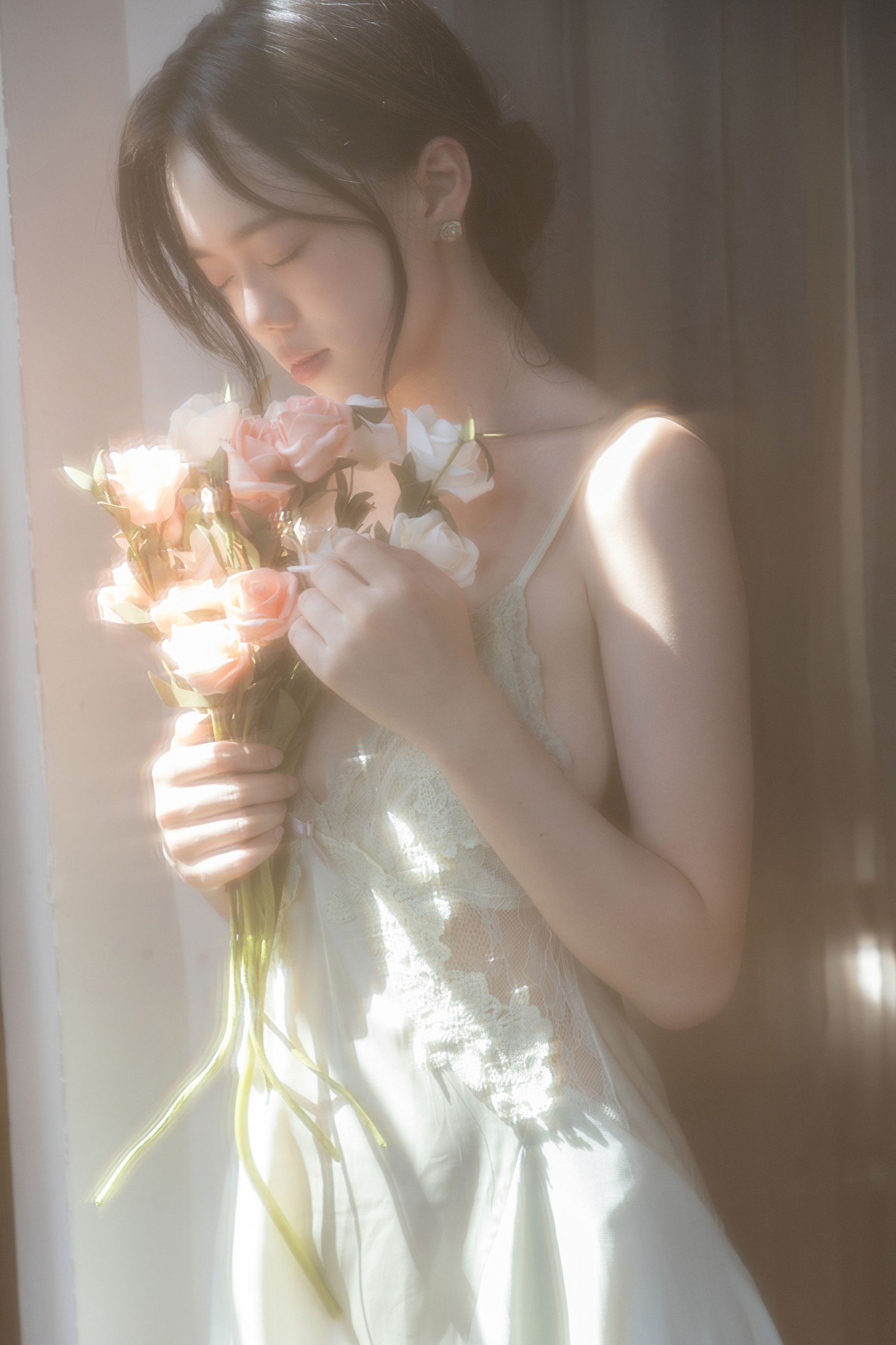 图片[4] - 解云花 - 《夏季结束前在老房子里的身体记录》[15P] - 机器猫次元 - 机器猫次元