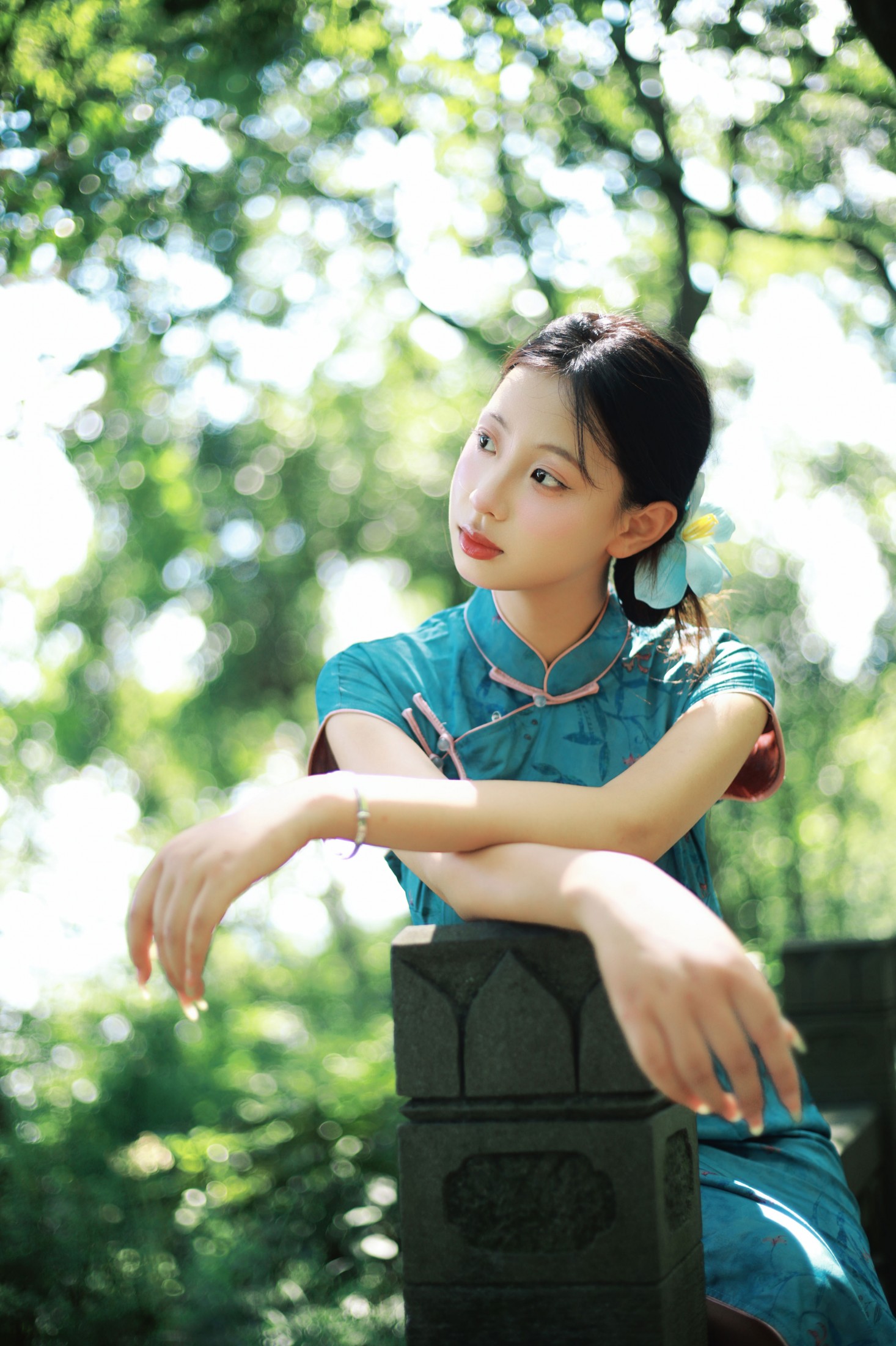 图片[1] - 小u - 《六和塔下的旗袍绿色》[39P] - 机器猫次元 - 机器猫次元