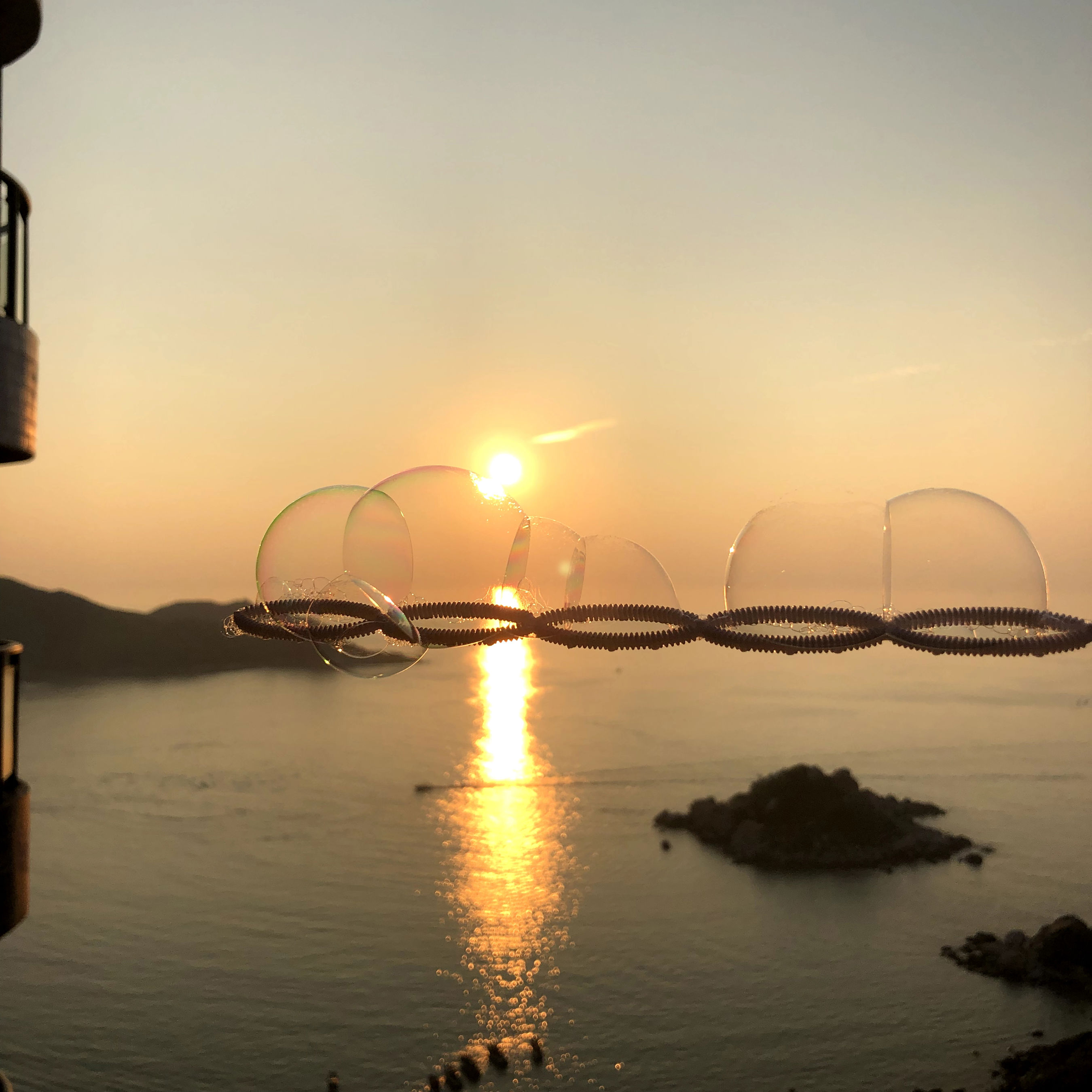 图片[1] - - 《泡泡与朝阳》[10P] - 机器猫次元 - 机器猫次元