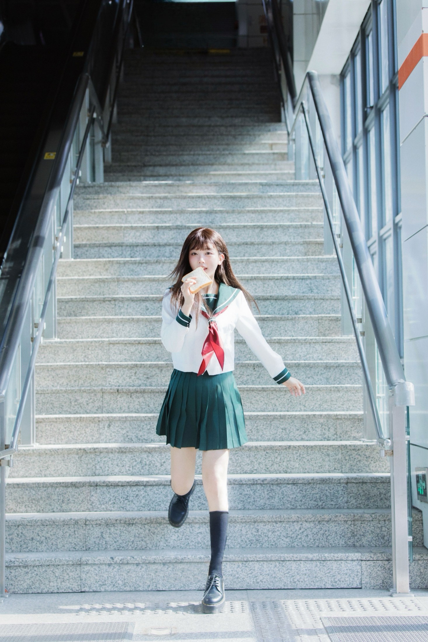 图片[1] - - 《地铁女孩》[29P] - 机器猫次元 - 机器猫次元