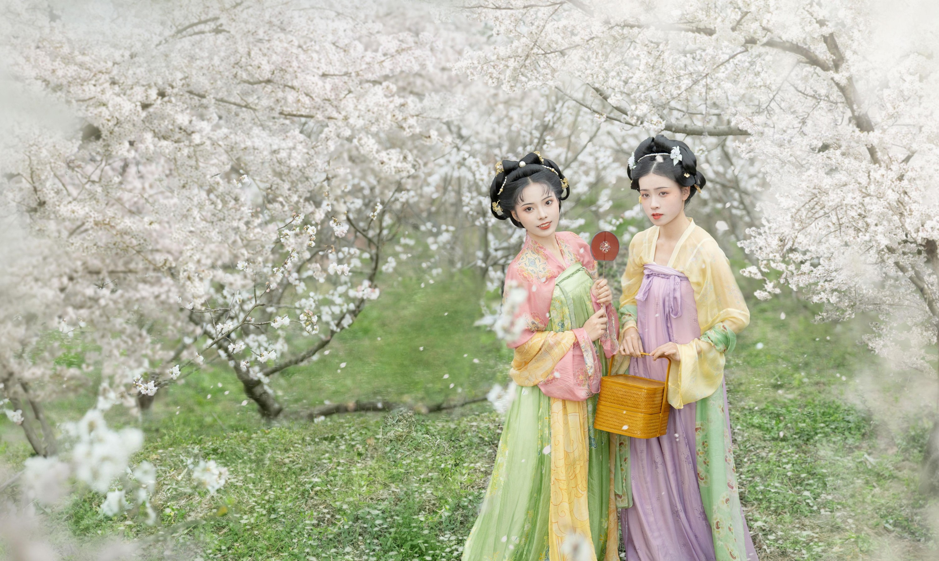 图片[2] - 遥七不卖鸡毛菜 佳妃 - 《上春山》[9P] - 机器猫次元 - 机器猫次元