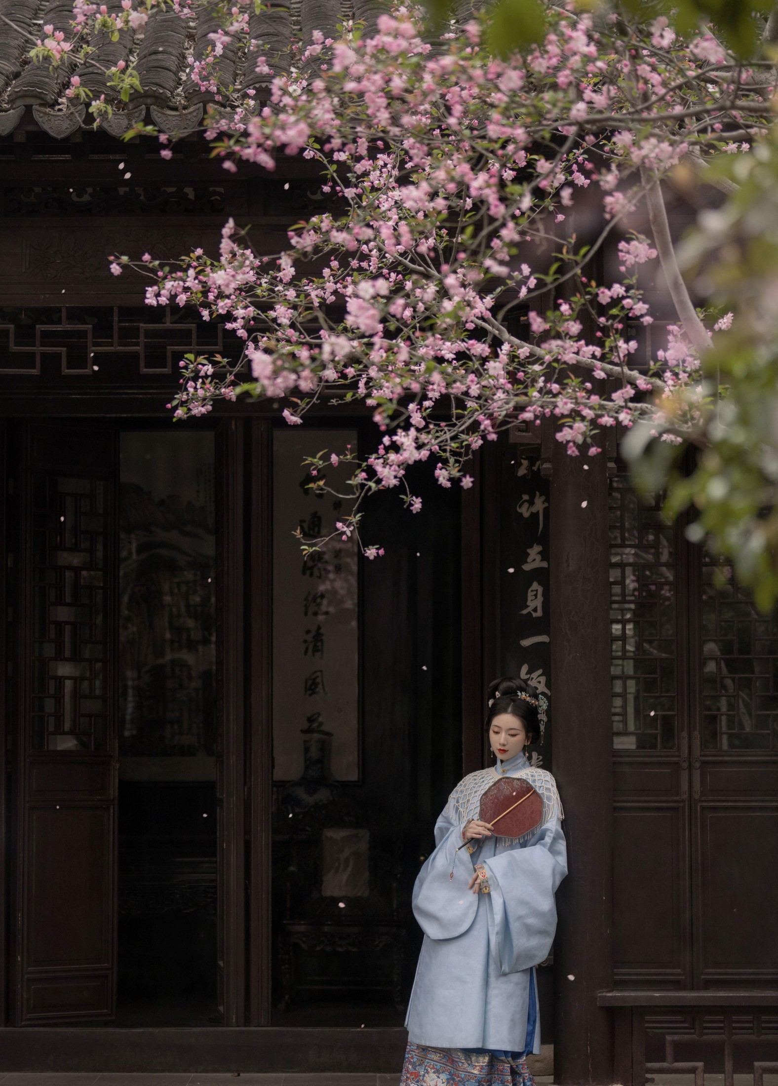 图片[2] - 徐浪浪走在马路上 - 《海棠铺秀》[9P] - 机器猫次元 - 机器猫次元