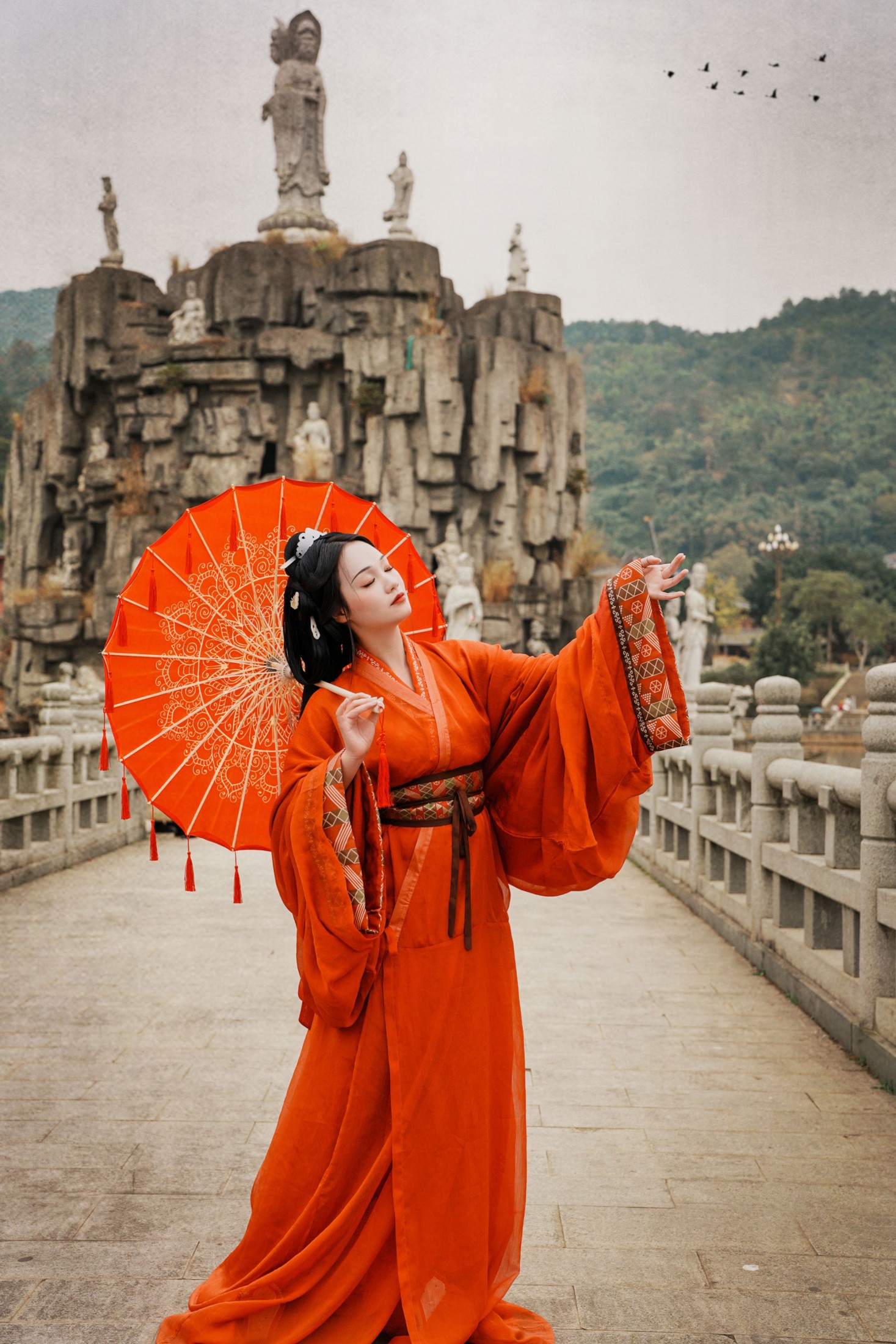 图片[1] - 泱泱泱呀 - 《古风人像拍摄-万佛寺-泱泱》[31P] - 机器猫次元 - 机器猫次元