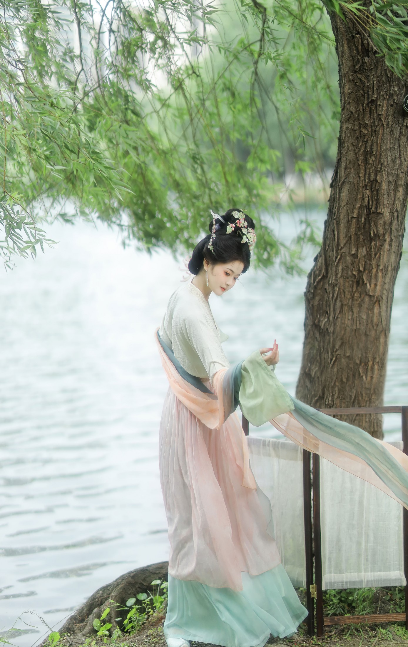 图片[5] - 韫桉 - 《所谓伊人，在水一方》[10P] - 机器猫次元 - 机器猫次元