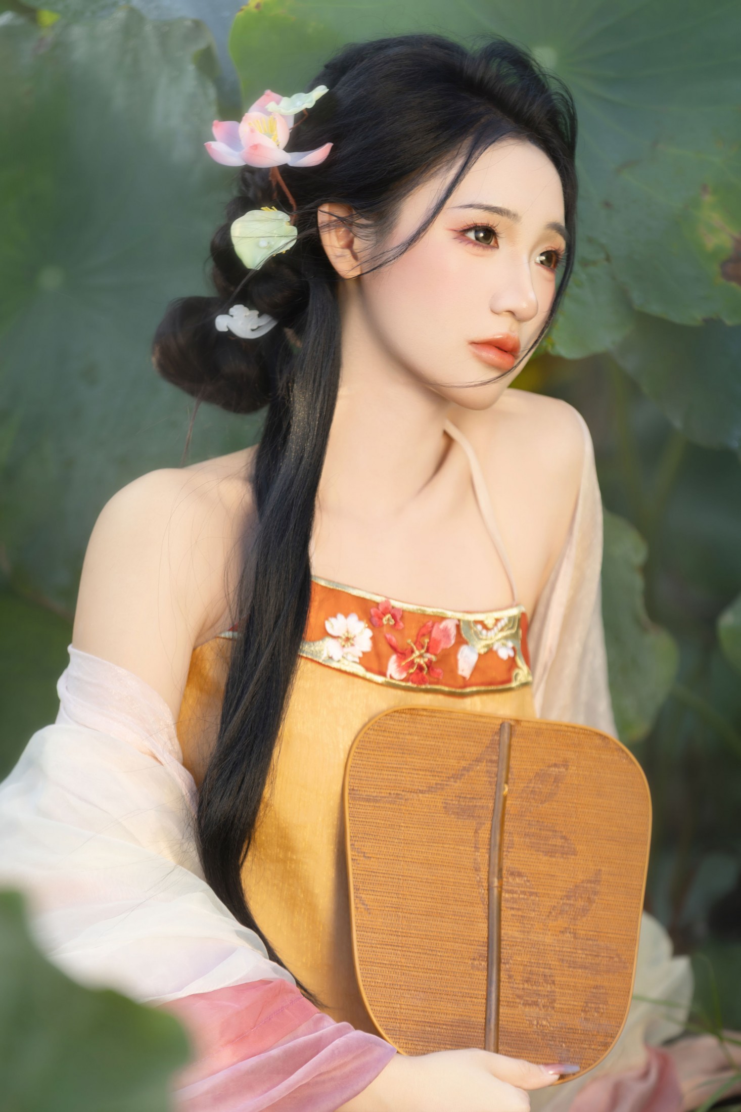 图片[8] - - 《荷香沁骨，美人入画》[13P] - 机器猫次元 - 机器猫次元