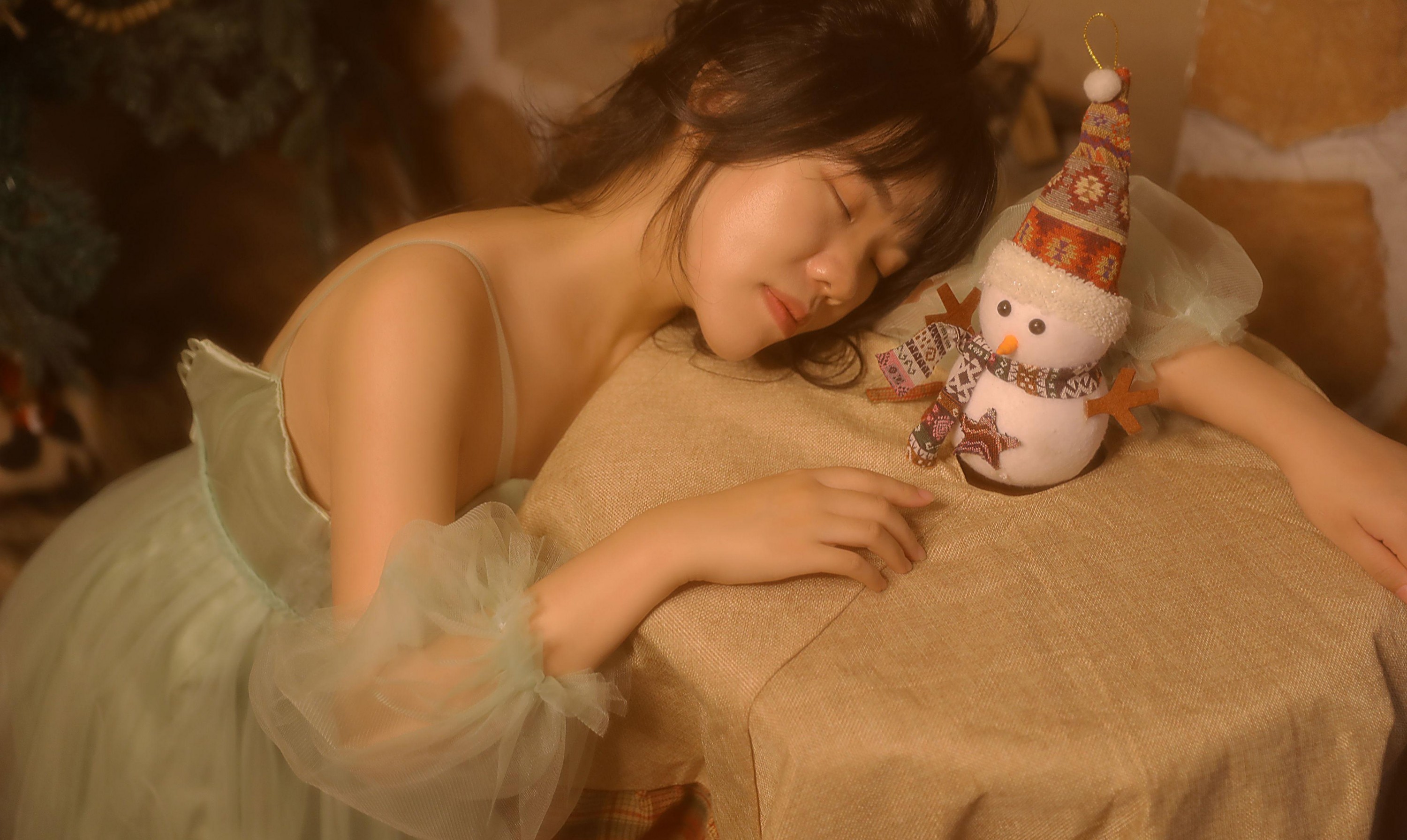 图片[2] - Quinnao巧阿 - 《不一样的圣诞》[10P] - 机器猫次元 - 机器猫次元