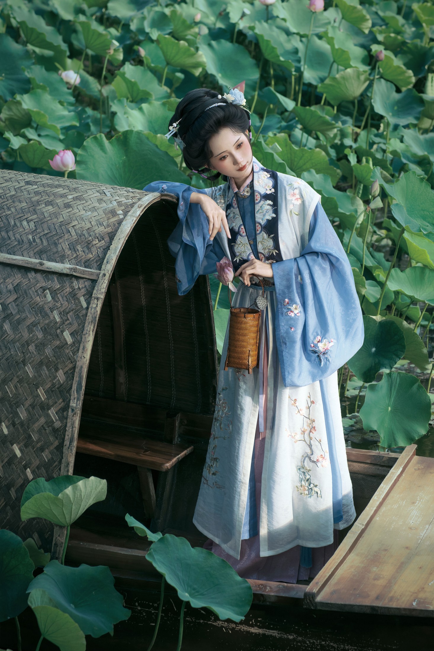 图片[4] - 《风吻荷梢时，听见了莲的低语》[9P] - 机器猫次元 - 机器猫次元