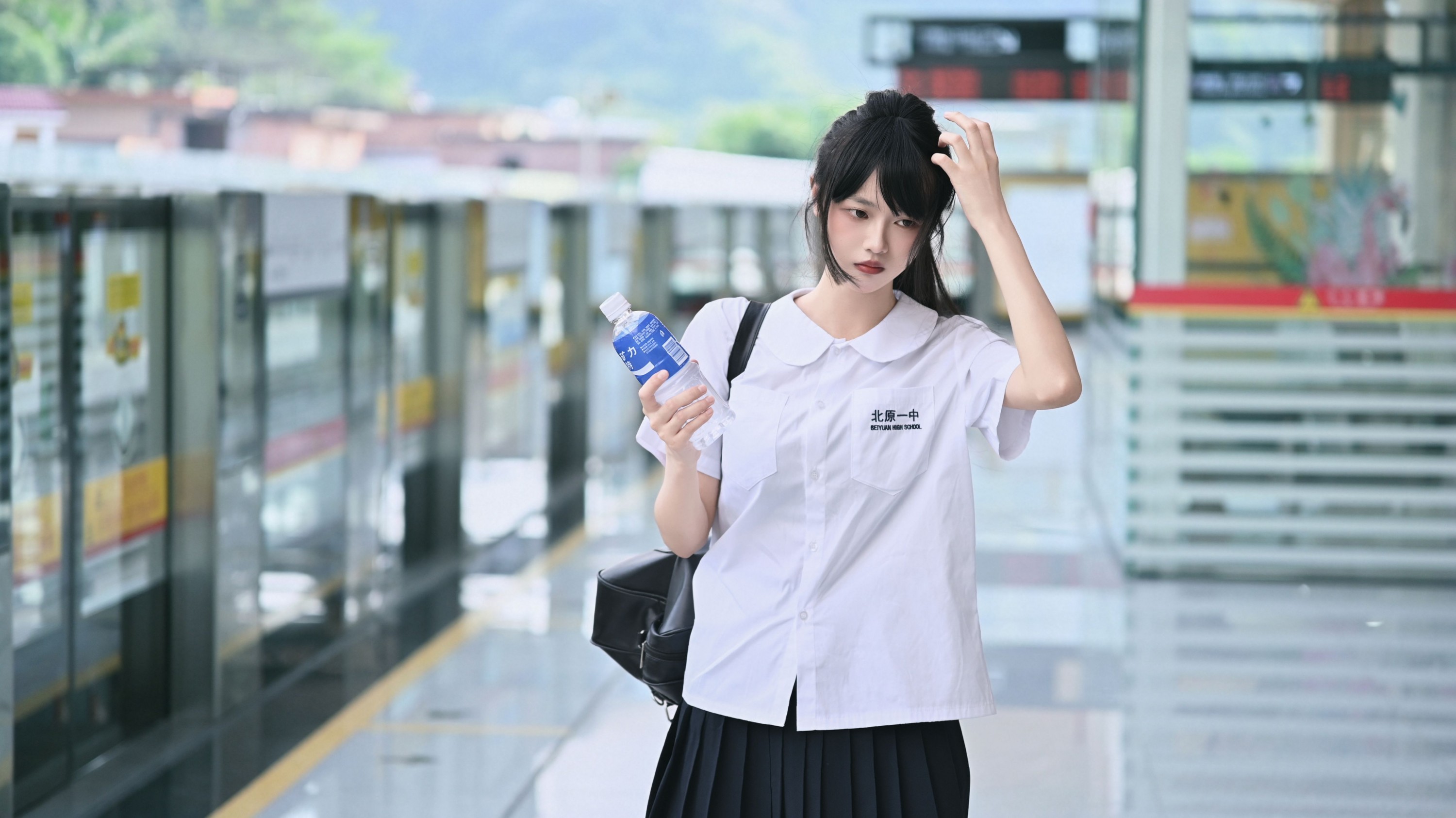 图片[1] - 《地铁站拍摄》[9P] - 机器猫次元 - 机器猫次元