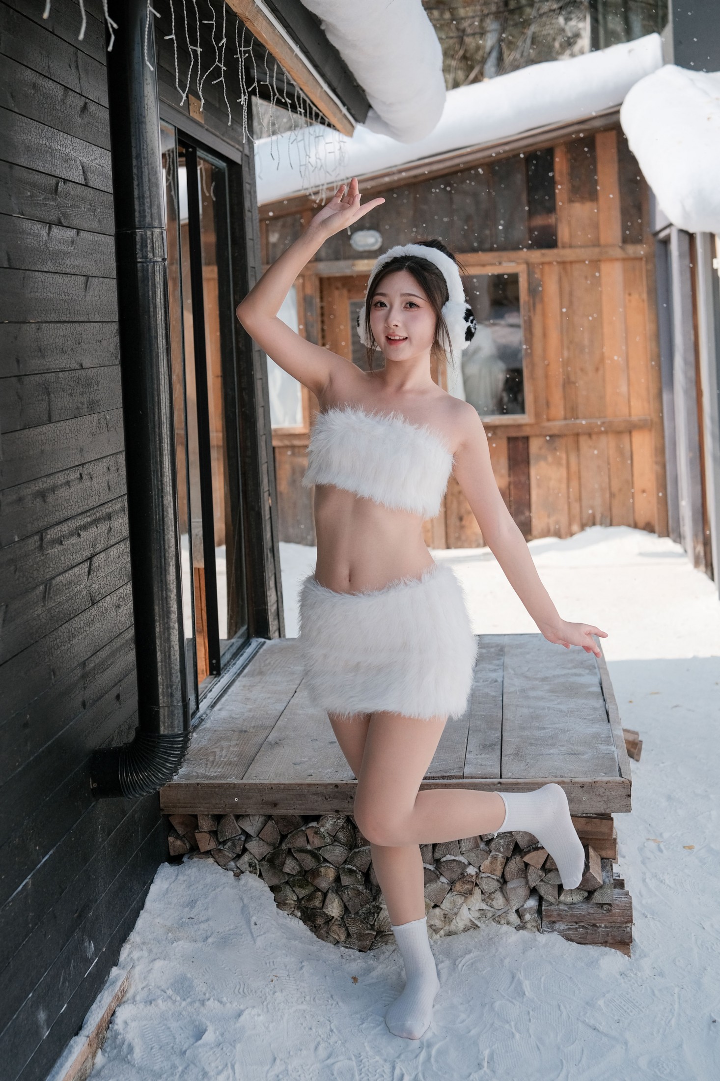 图片[2] - 漩涡鸣子 - 《雪天出逃的软毛小兔》[46P] - 机器猫次元 - 机器猫次元