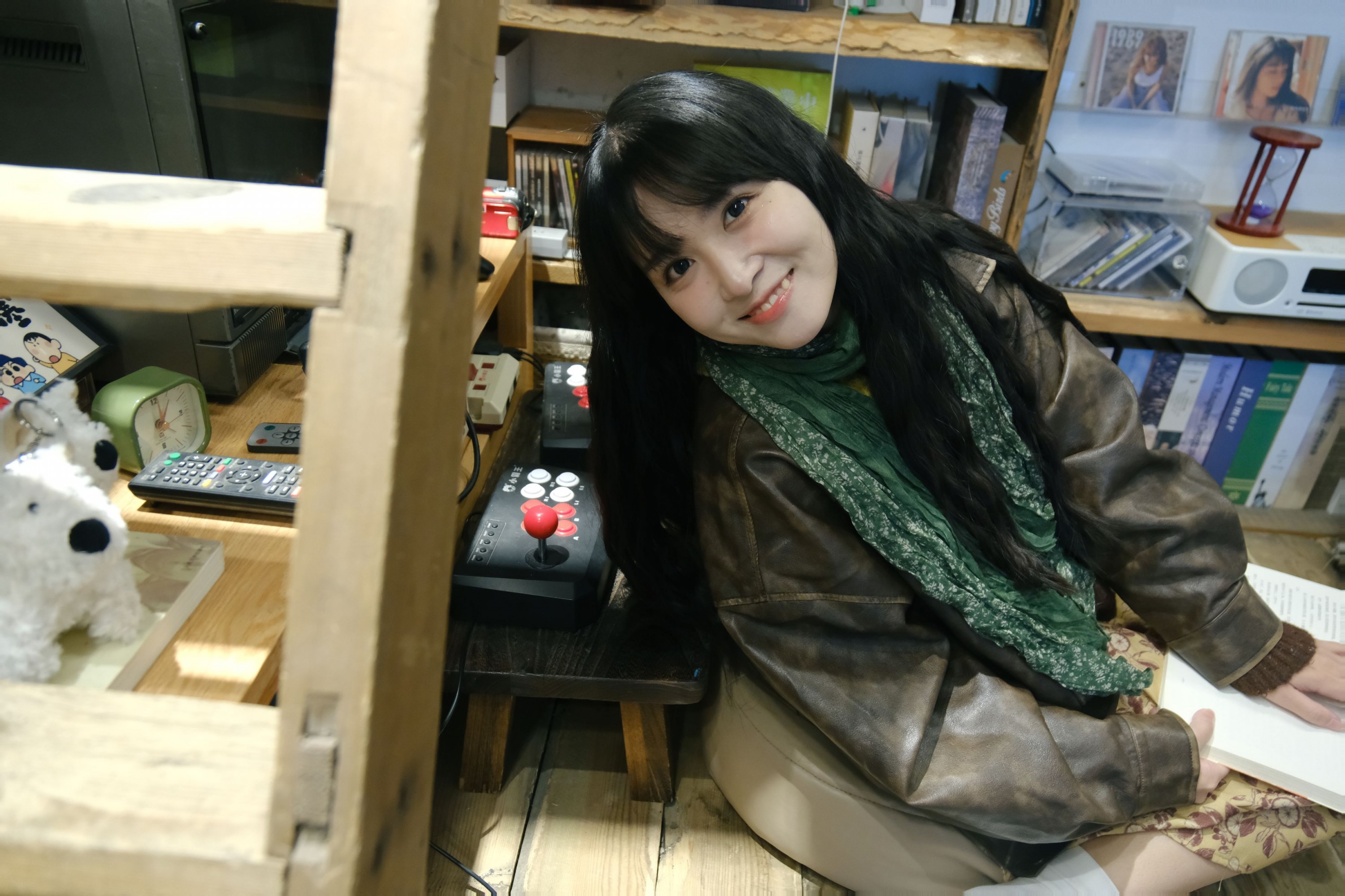 图片[4] - 吃一大口鸡蛋 - 《存一点室内拍照姿势》[14P] - 机器猫次元 - 机器猫次元