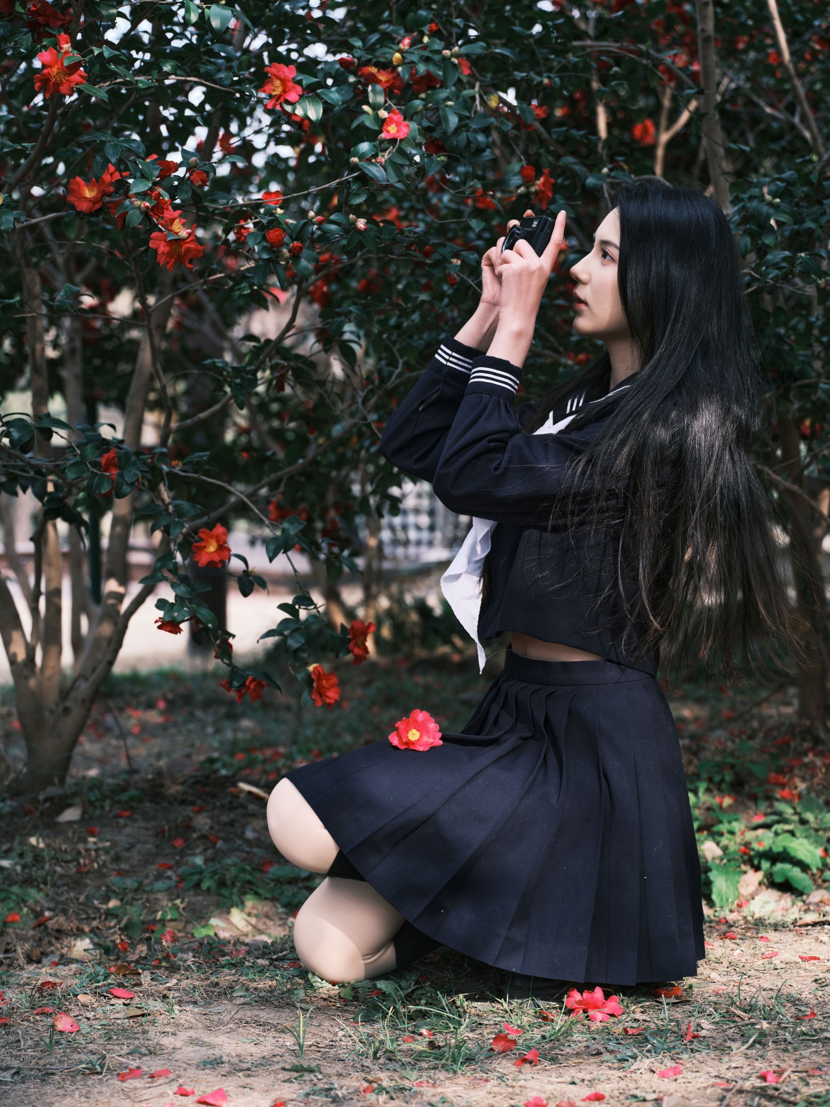 图片[2] - Enyyyn - 《拍山茶花的少女》[25P] - 机器猫次元 - 机器猫次元